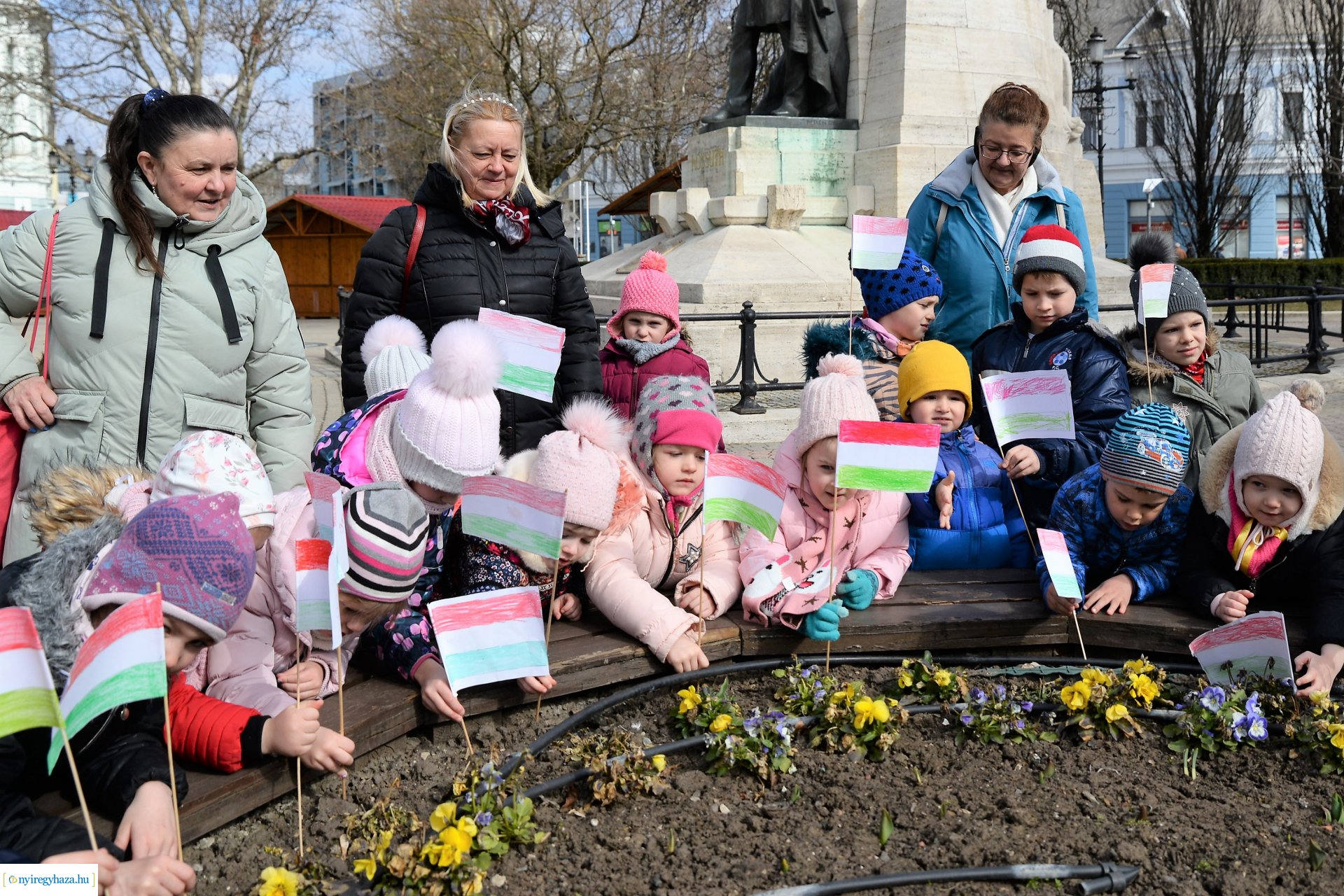 A Kölyökvárban már a nemzeti  ünnepre készültek az óvodások