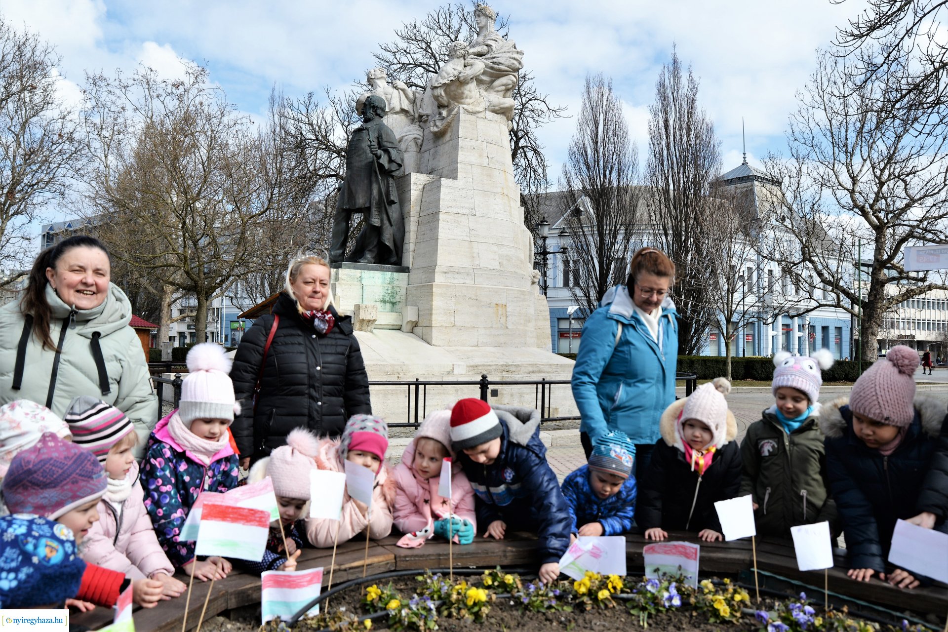 A Kölyökvárban már a nemzeti  ünnepre készültek az óvodások