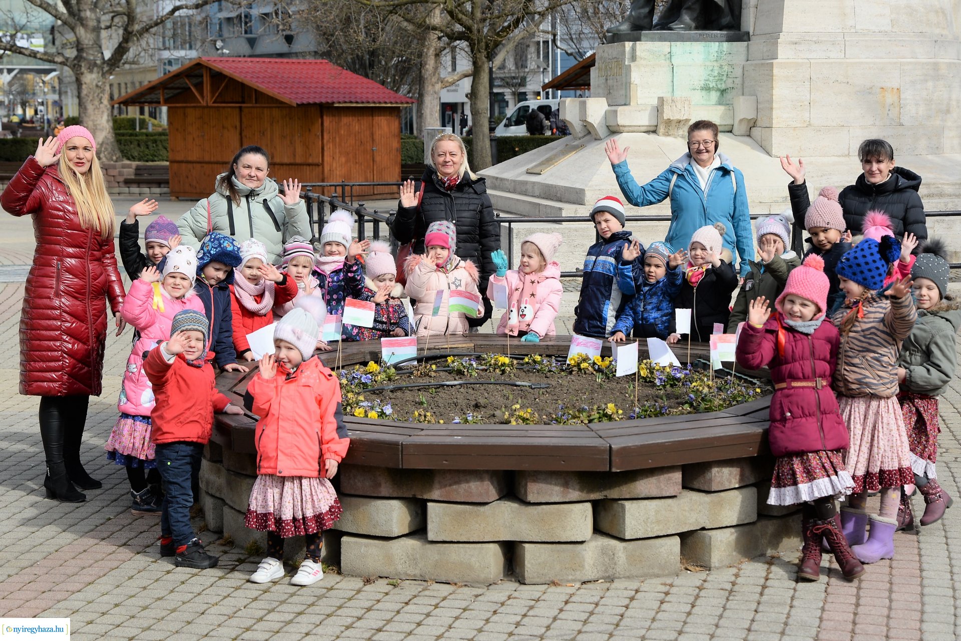 A Kölyökvárban már a nemzeti  ünnepre készültek az óvodások