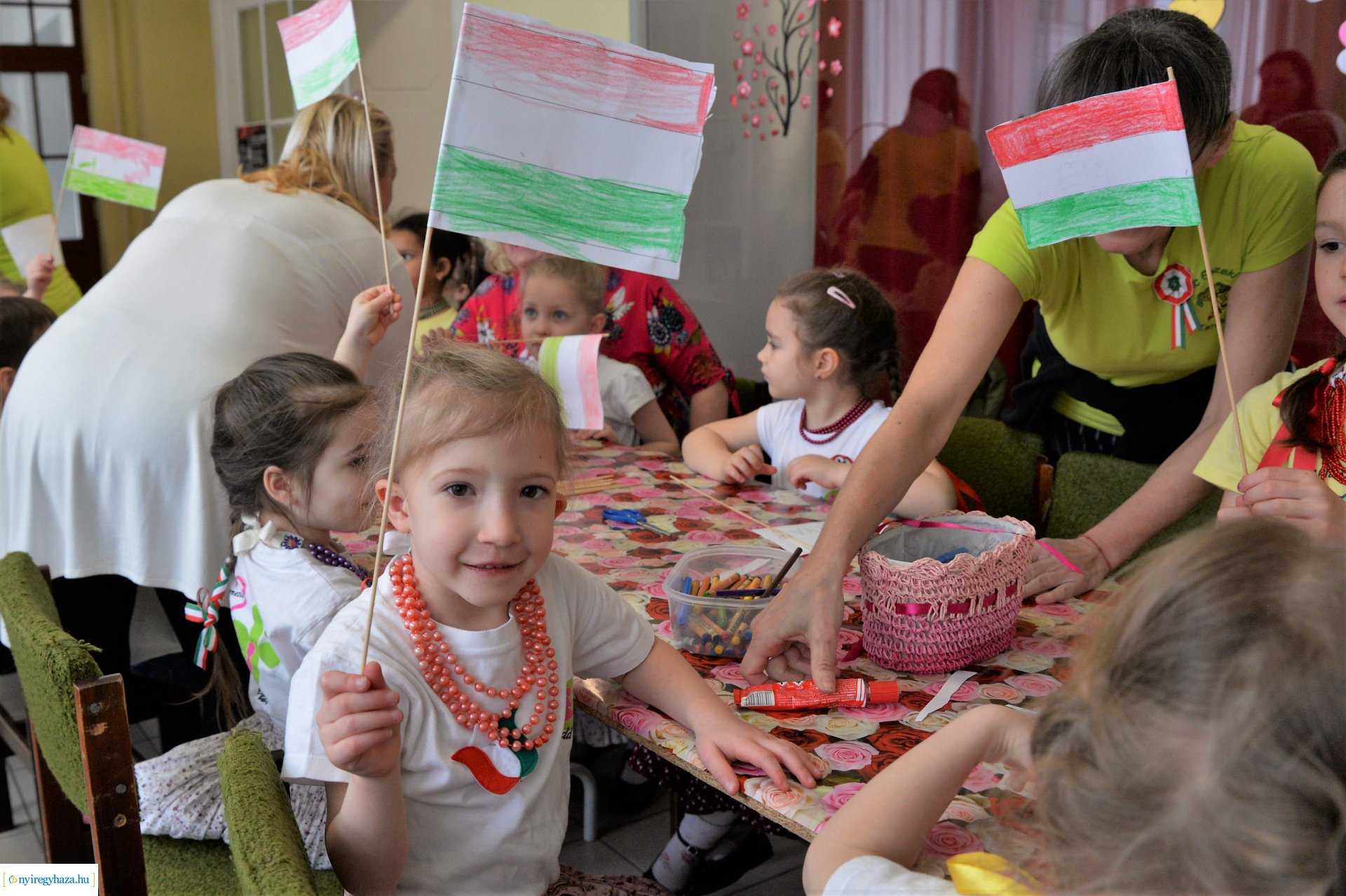 A Kölyökvárban már a nemzeti  ünnepre készültek az óvodások