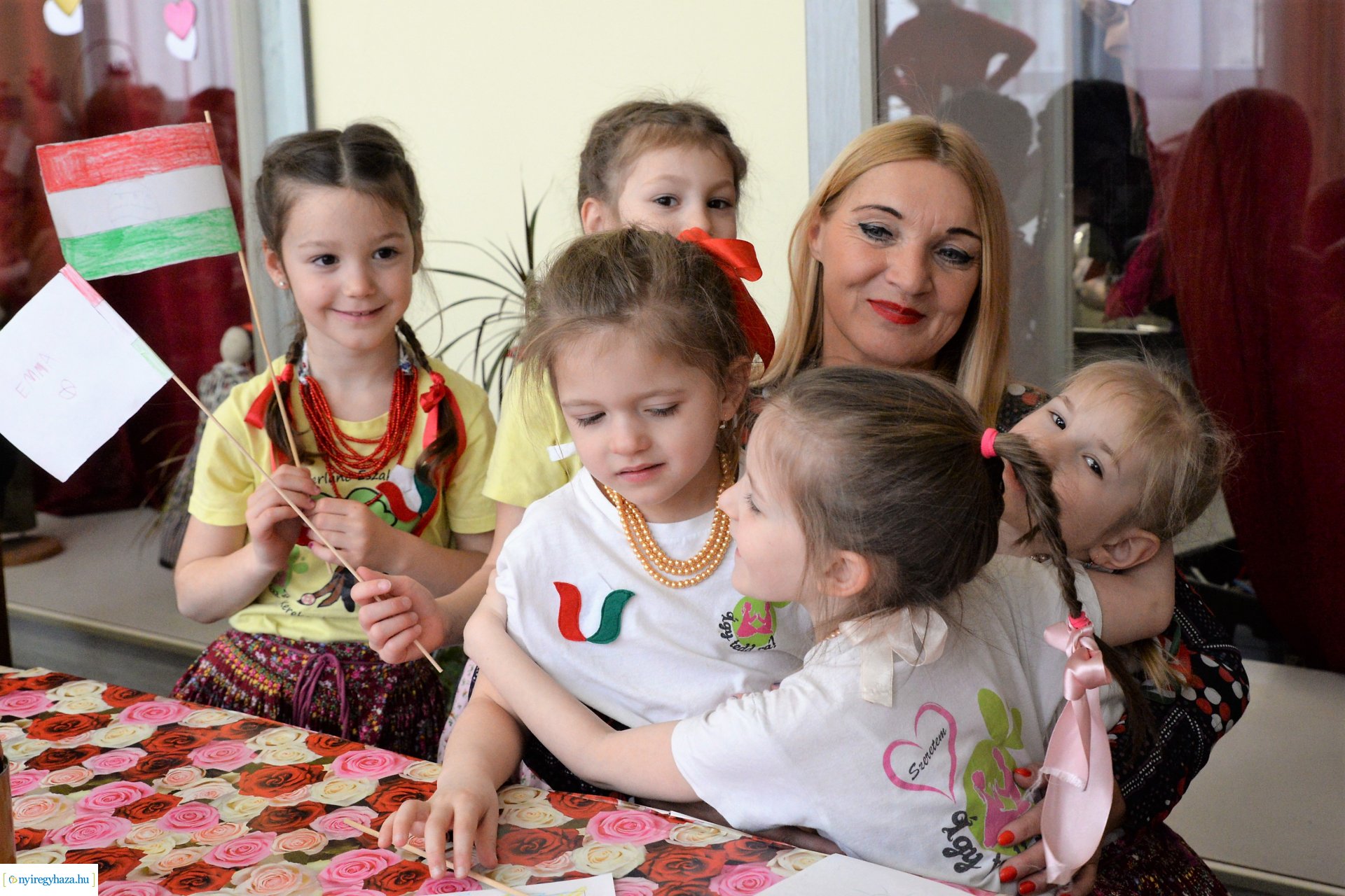 A Kölyökvárban már a nemzeti  ünnepre készültek az óvodások