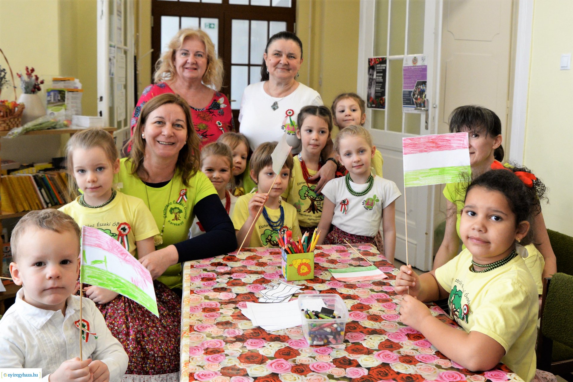 A Kölyökvárban már a nemzeti  ünnepre készültek az óvodások