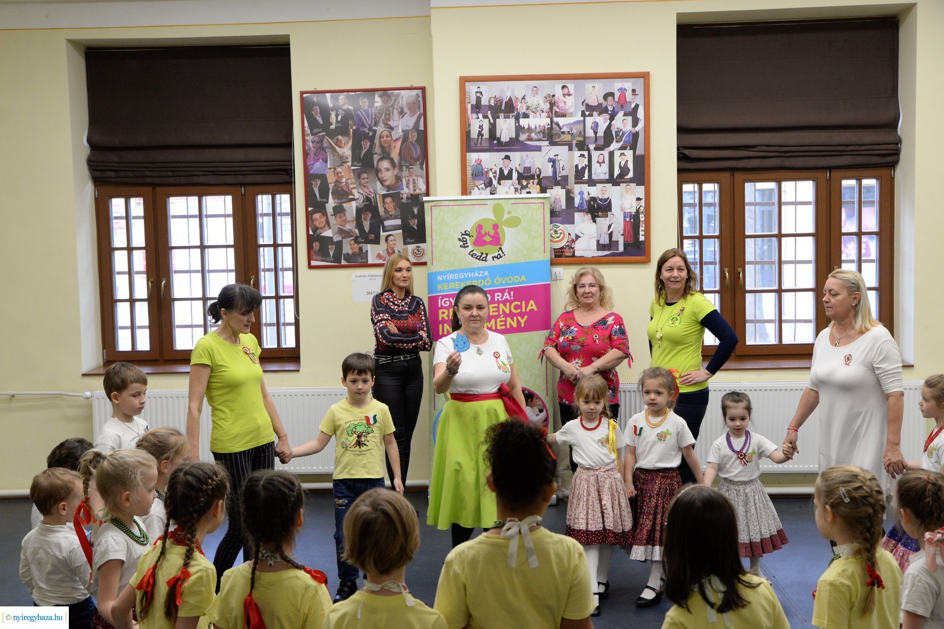 A Kölyökvárban már a nemzeti  ünnepre készültek az óvodások