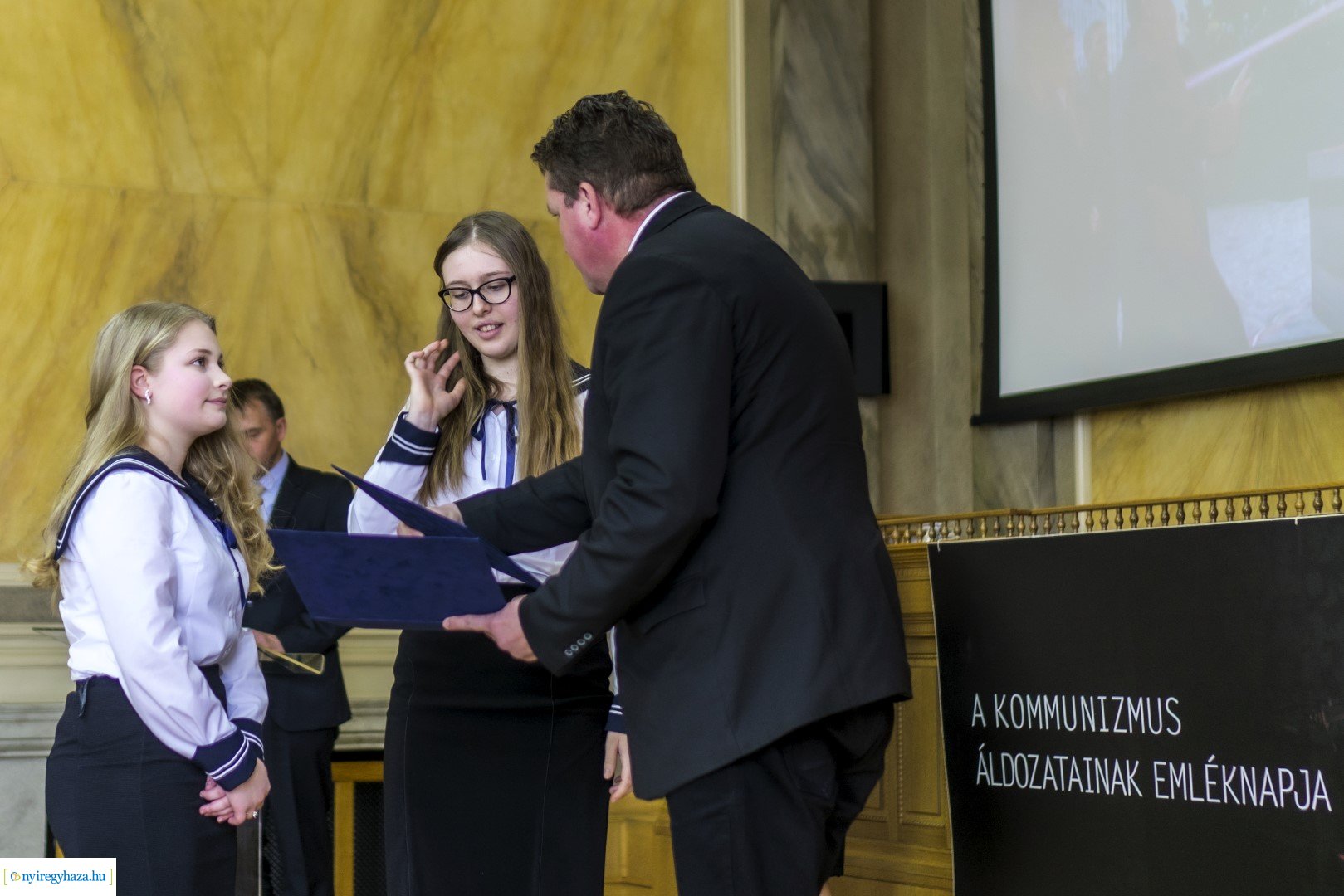 A kommunizmus áldozatainak emléknapja a Városházán 2020