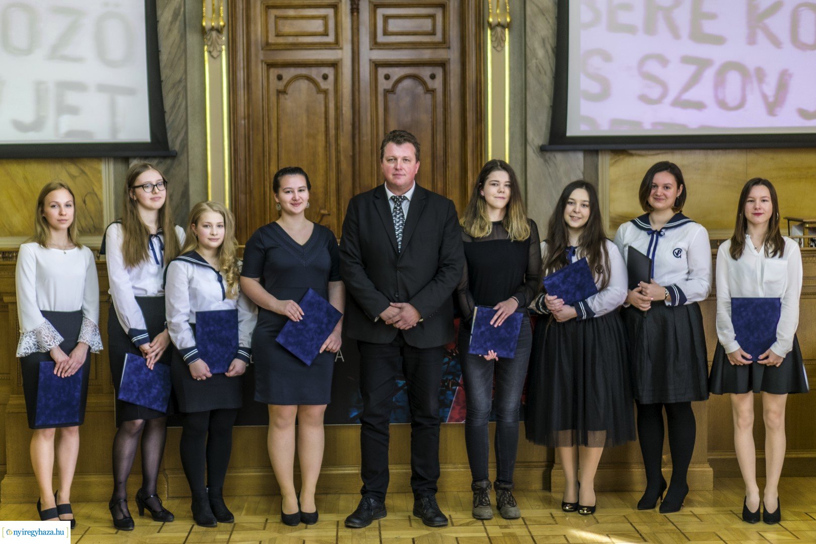 A kommunizmus áldozatainak emléknapja a Városházán 2020