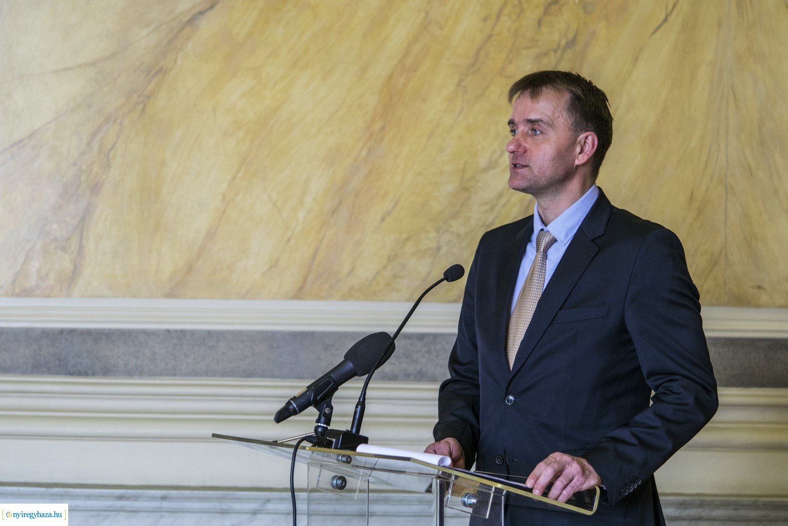 A kommunizmus áldozatainak emléknapja a Városházán 2020