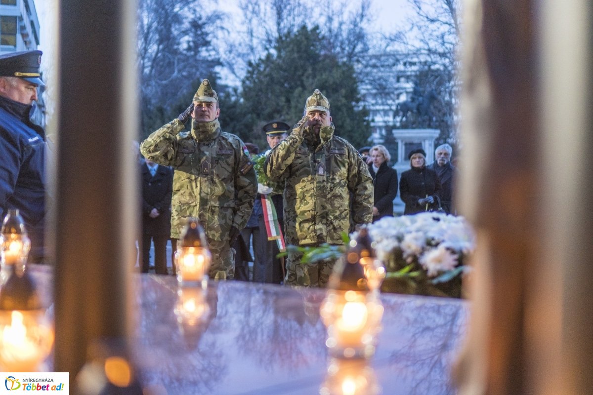 A kommunizmus áldozataira emlékeztek