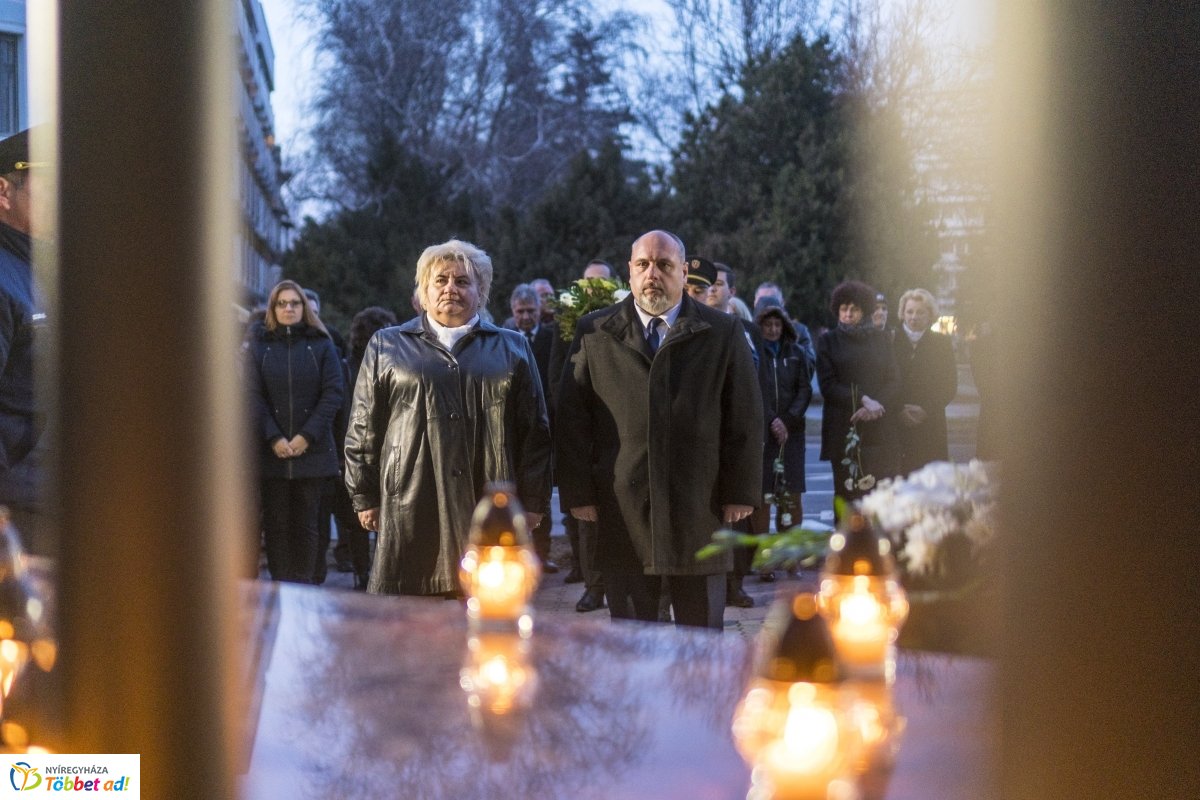 A kommunizmus áldozataira emlékeztek