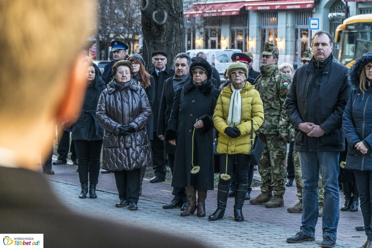 A kommunizmus áldozataira emlékeztek