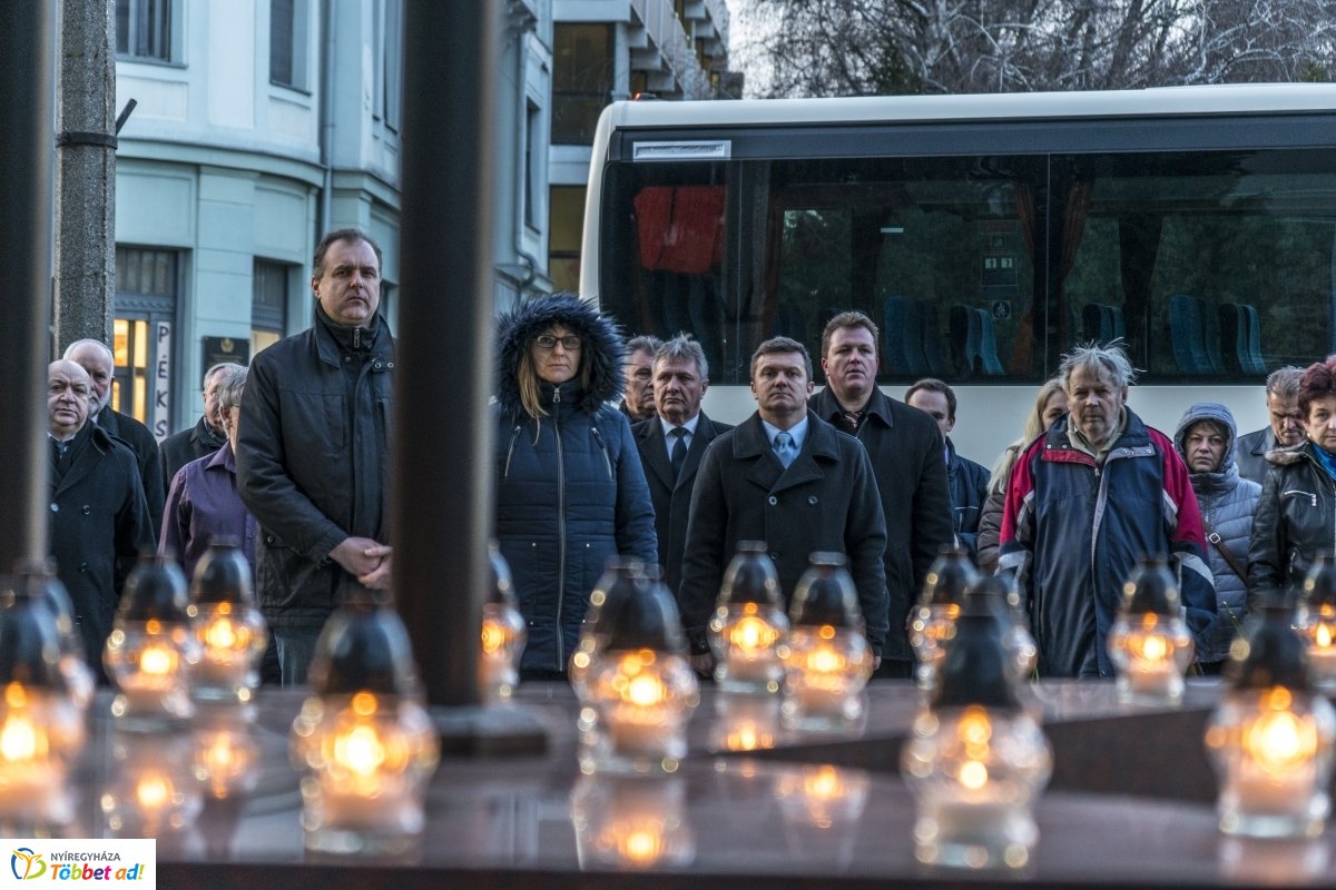 A kommunizmus áldozataira emlékeztek