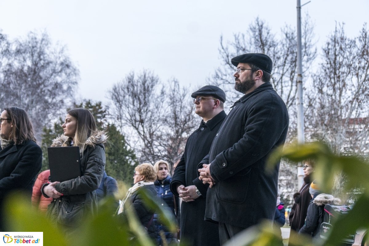 A kommunizmus áldozataira emlékeztek