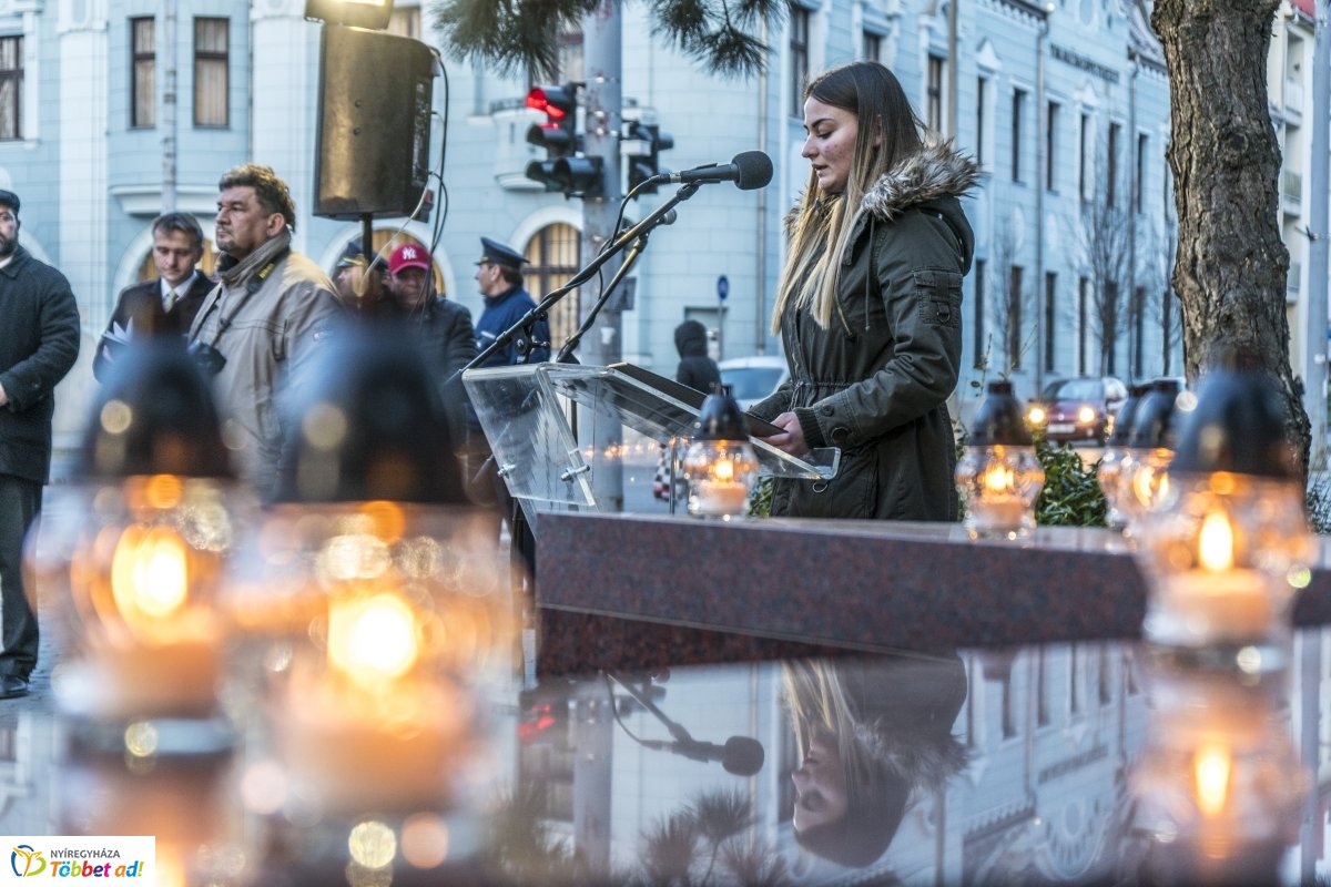 A kommunizmus áldozataira emlékeztek
