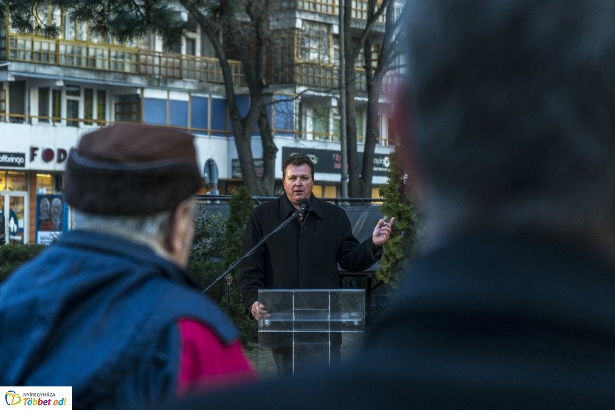 A kommunizmus áldozataira emlékeztek