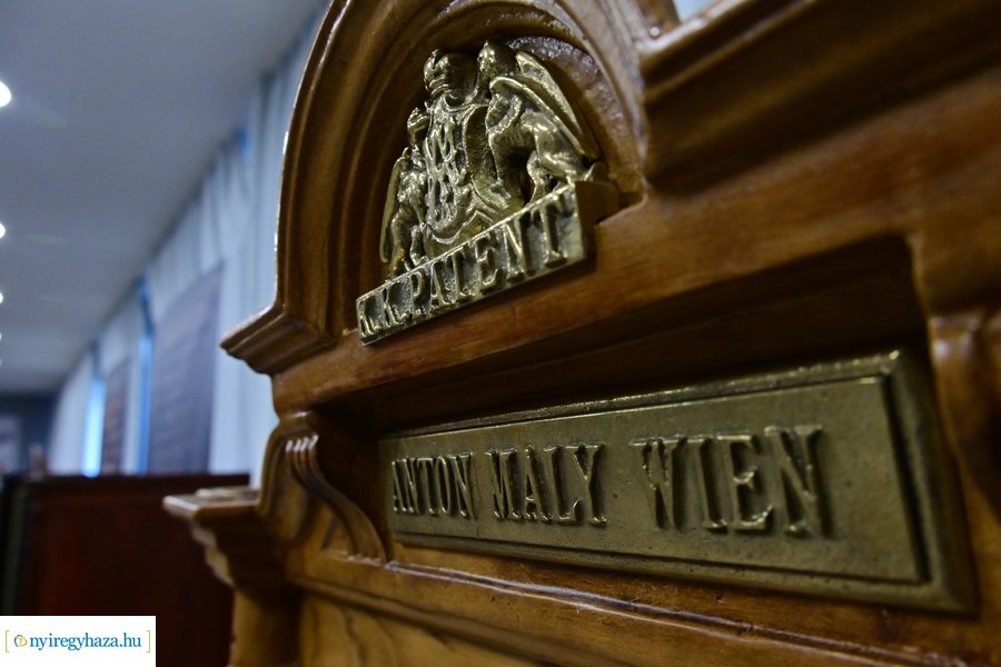 A Kossuth-bankótól a forintig - időszaki kiállítás a Kállay Házban