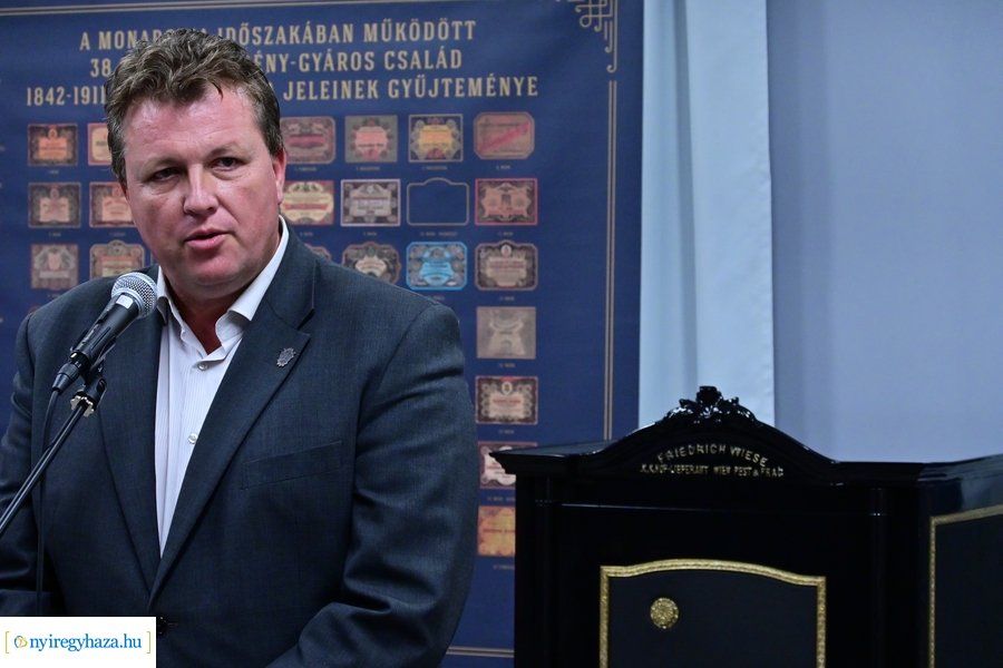 A Kossuth-bankótól a forintig - időszaki kiállítás a Kállay Házban