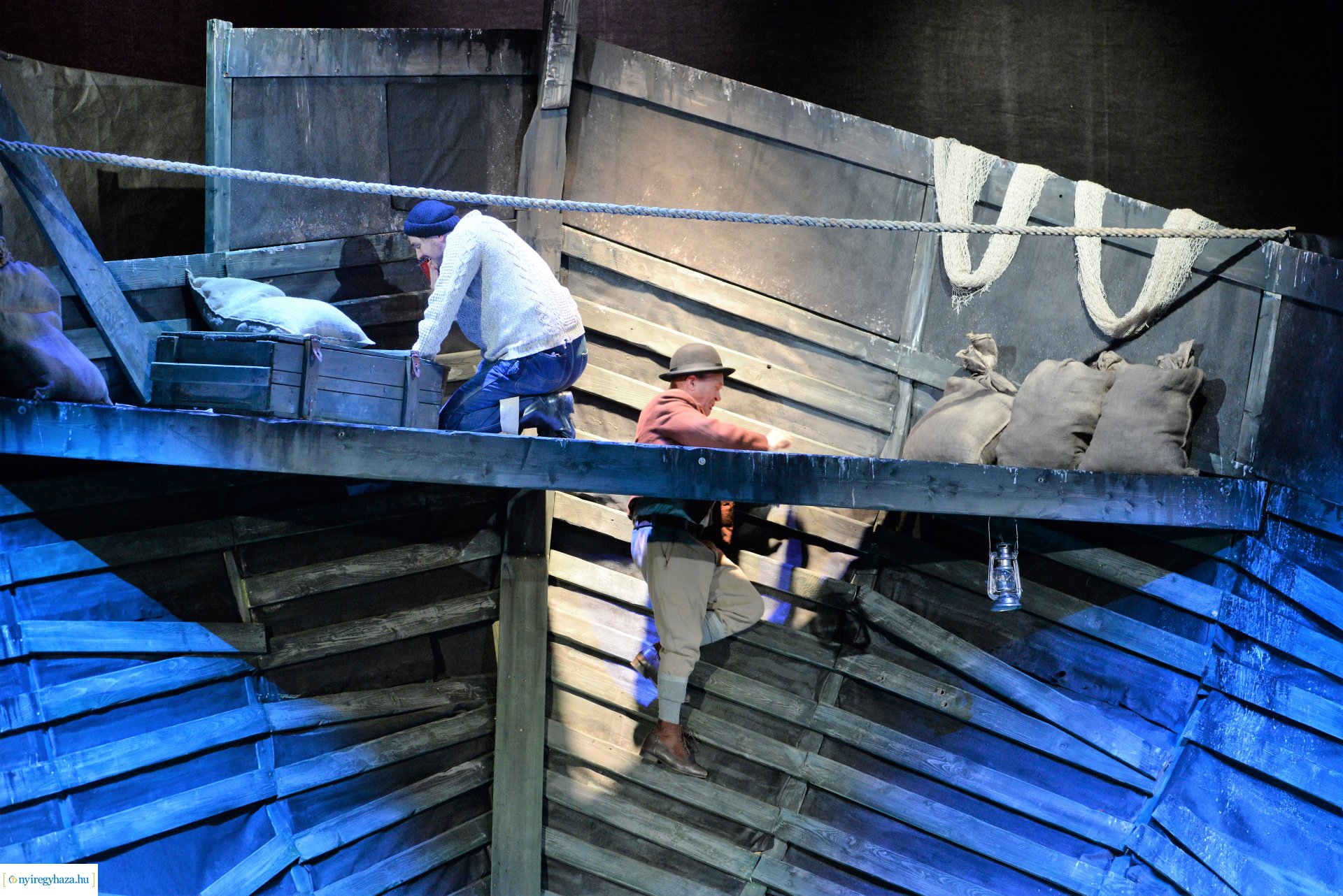 A kripli - bemutató előadás a Móricz Zsigmond Színházban