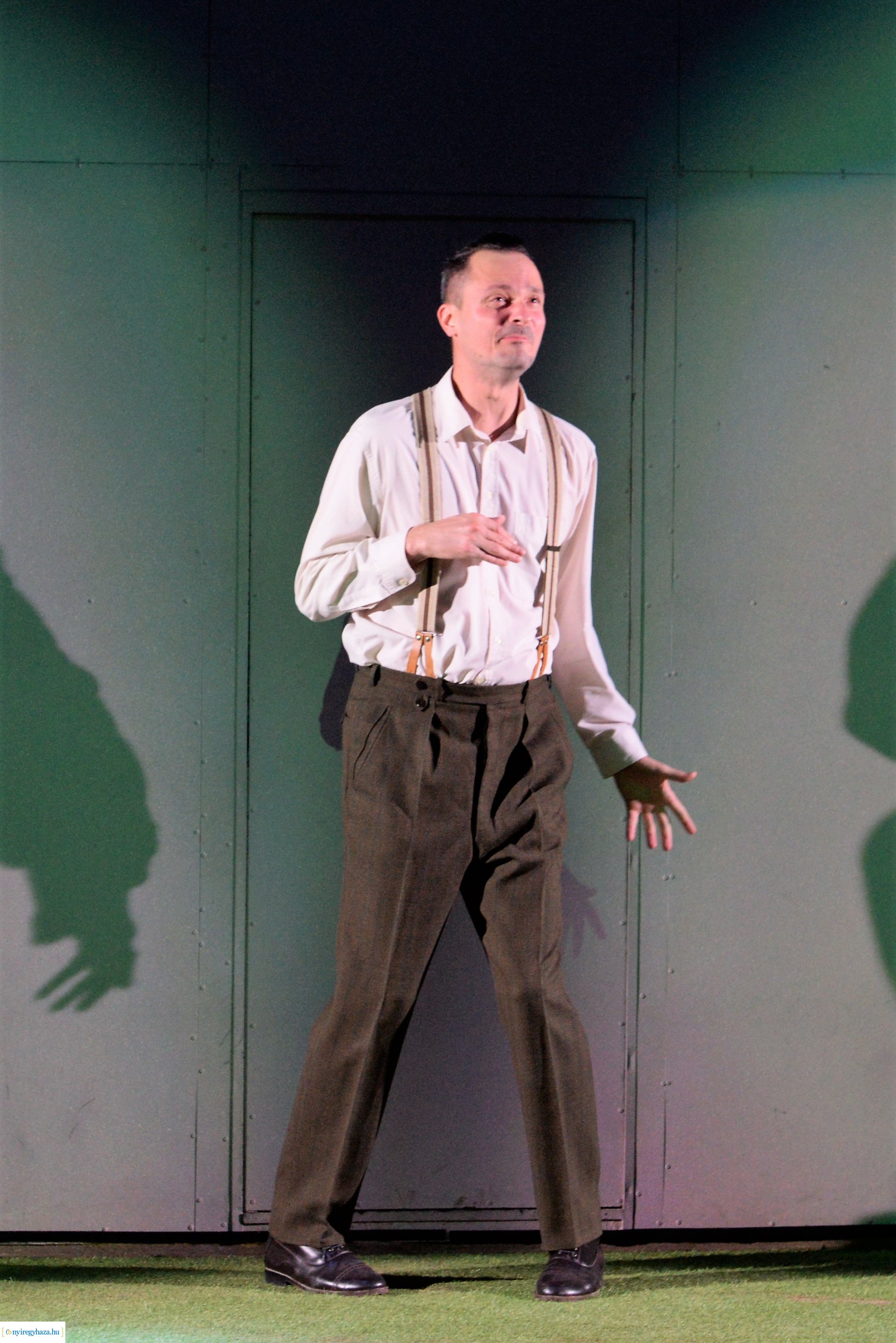 A kripli - bemutató előadás a Móricz Zsigmond Színházban