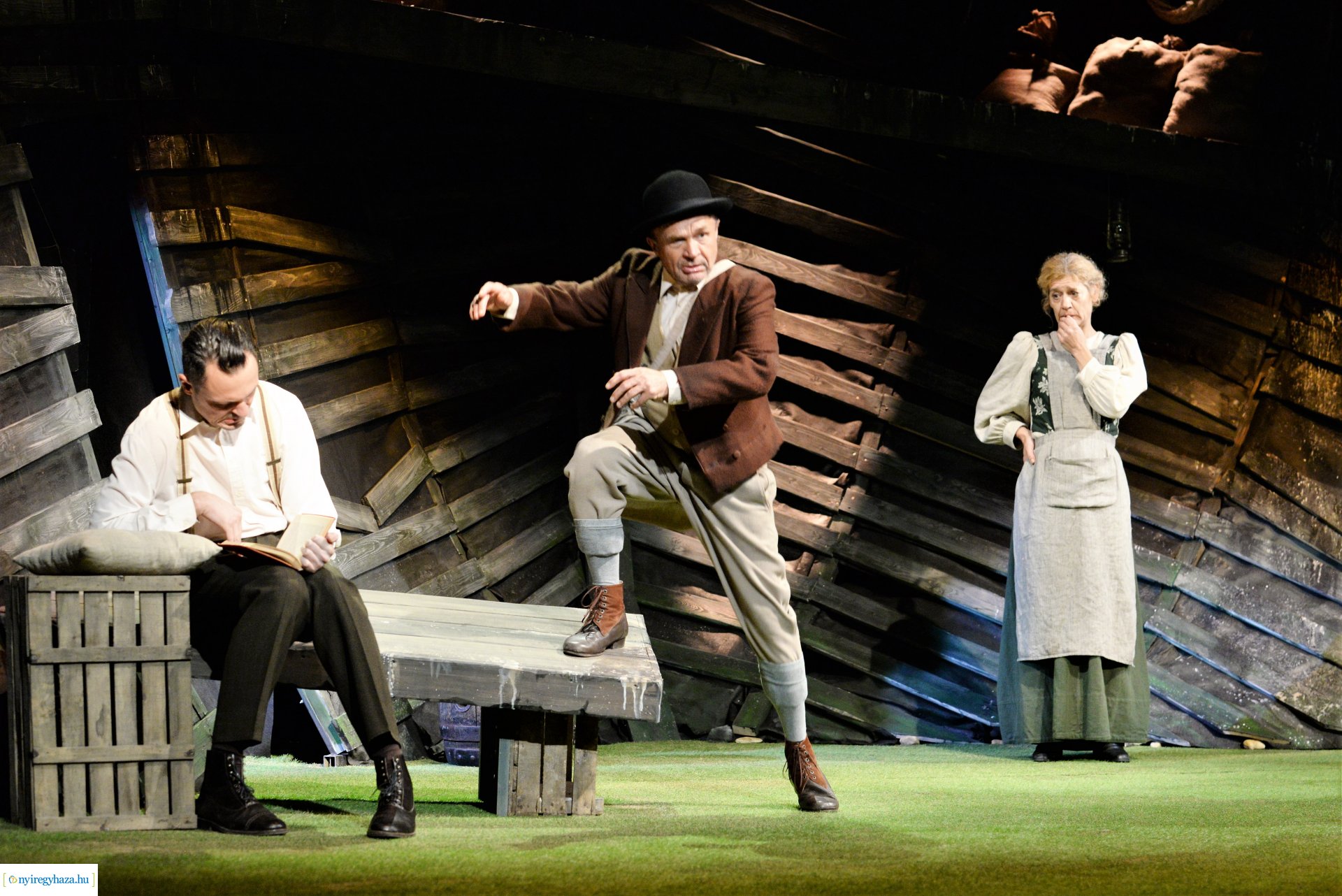 A kripli - bemutató előadás a Móricz Zsigmond Színházban