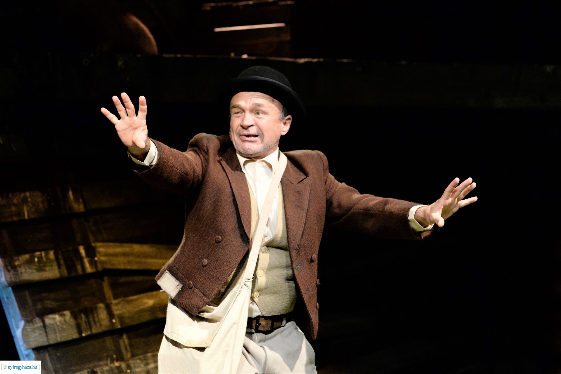 A kripli - bemutató előadás a Móricz Zsigmond Színházban