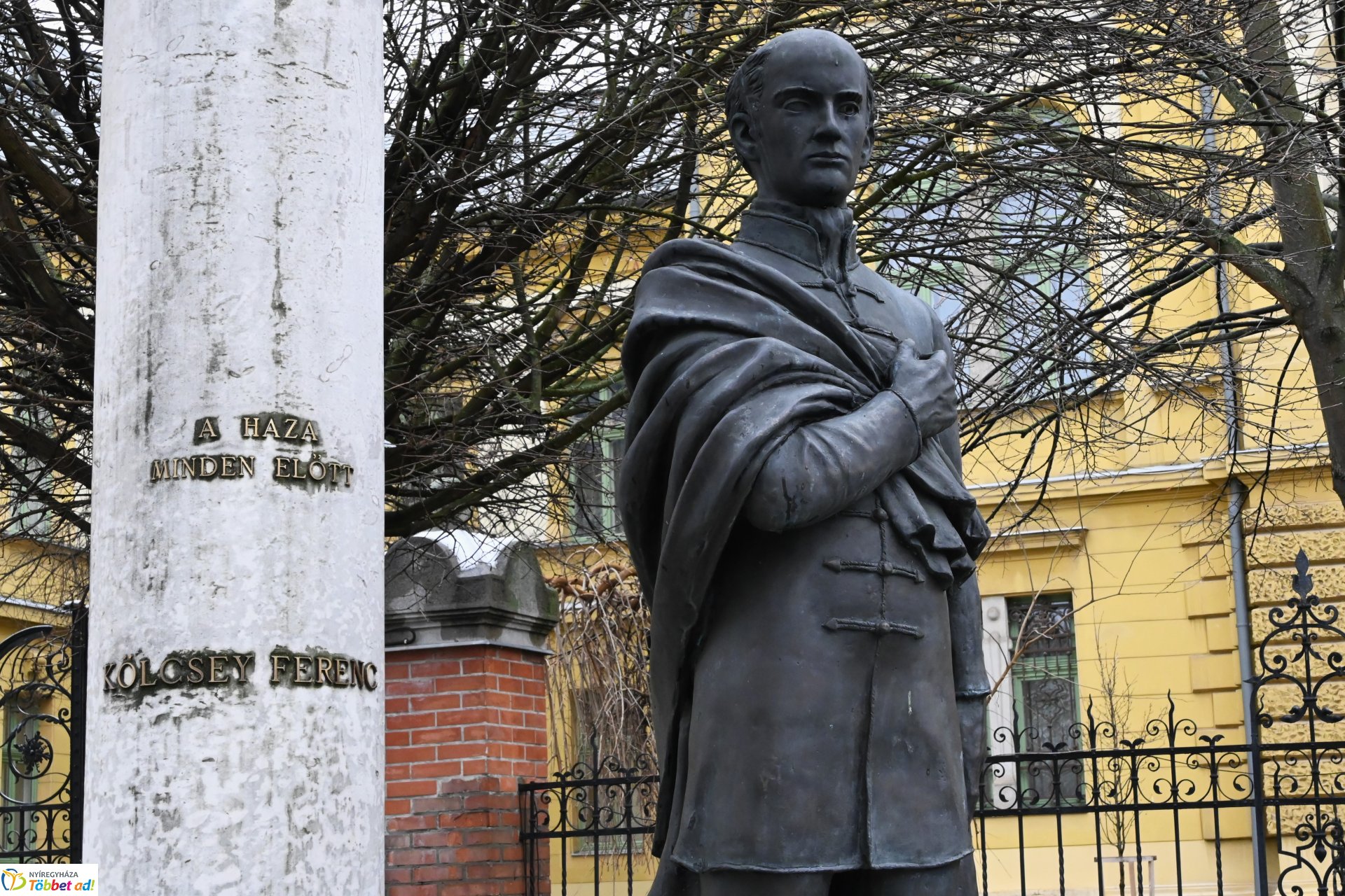 A Magyar Kultúra Napja - koszorúzás a Vármegyeháza bejáratánál