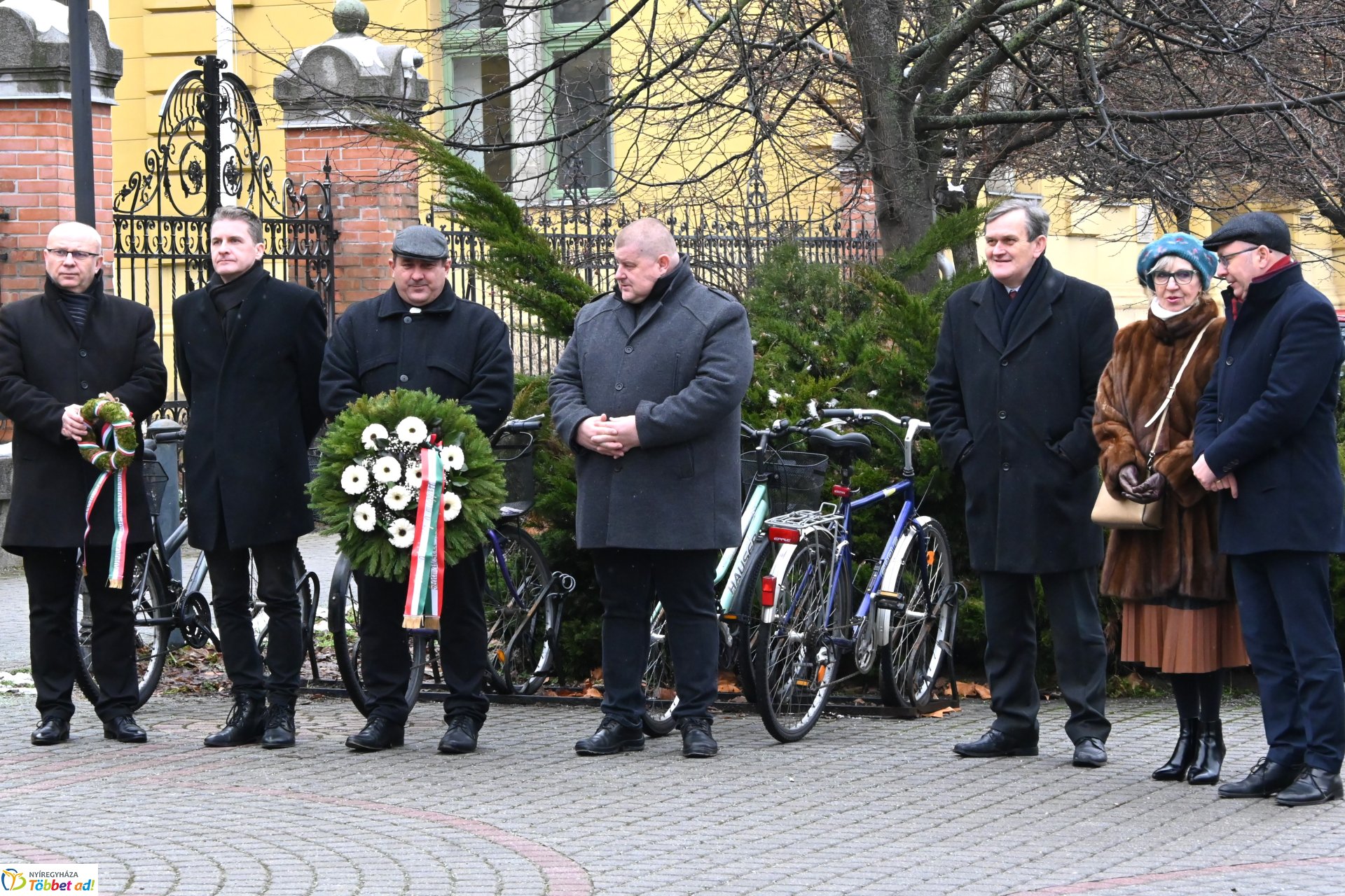 A Magyar Kultúra Napja - koszorúzás a Vármegyeháza bejáratánál