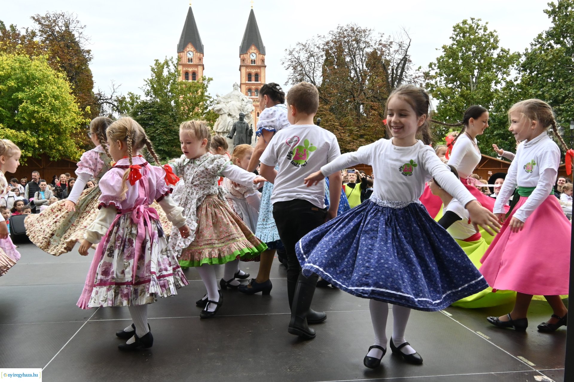 A magyar népi játék napja