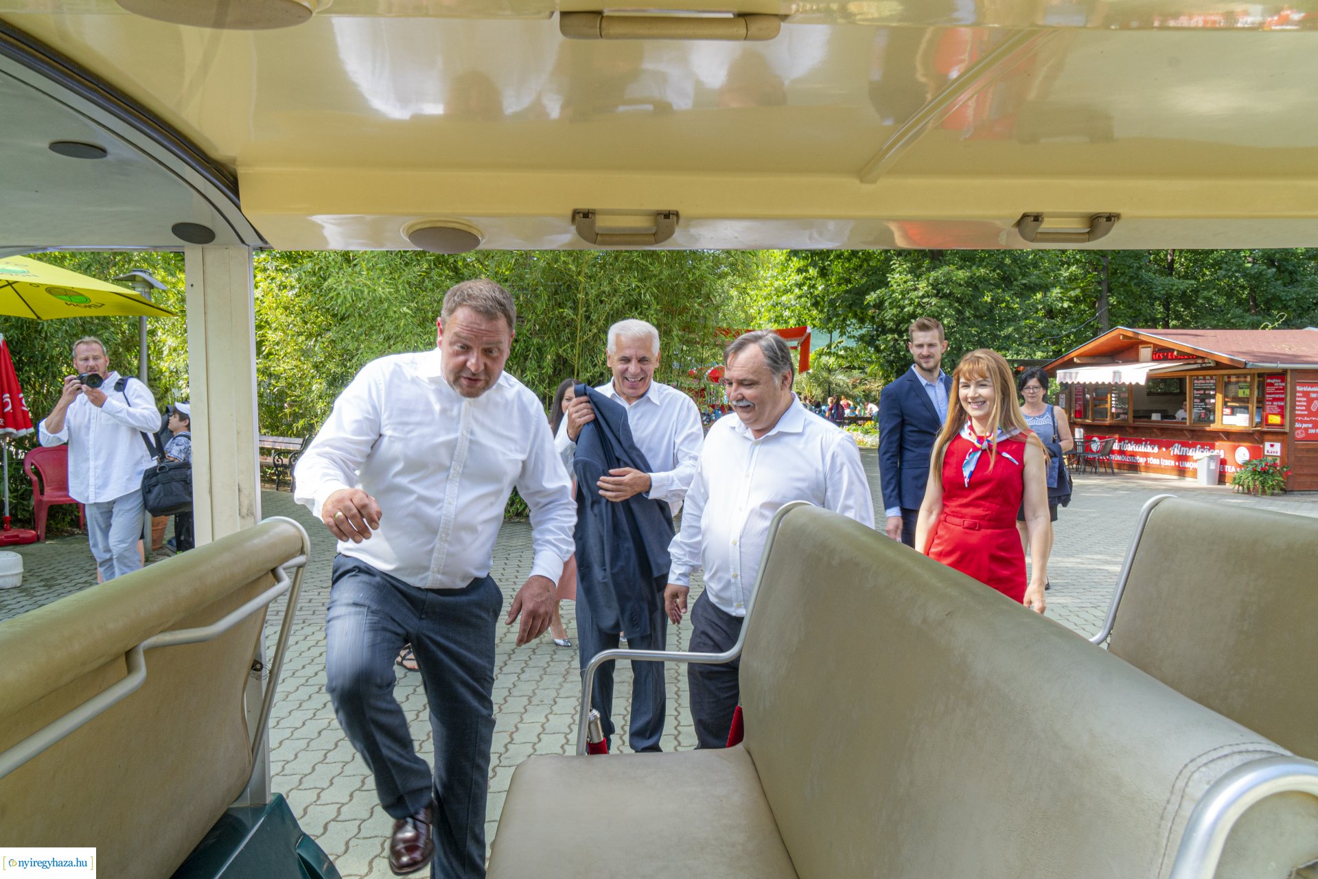 A Magyar Turisztikai Ügynökség satjótájékoztatója a Pangea Hotelban