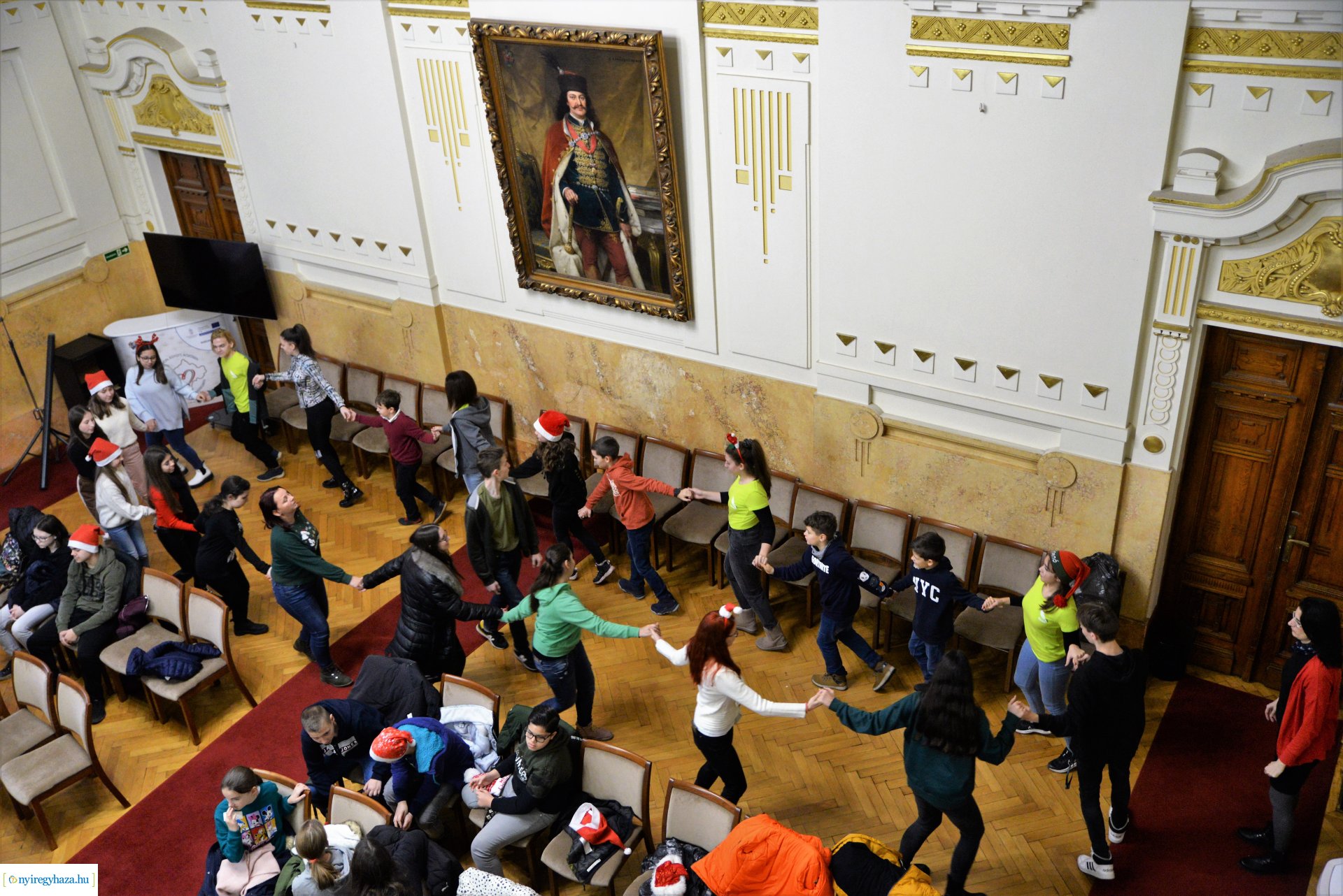 A Megyeházán járt a Rotary mikulás