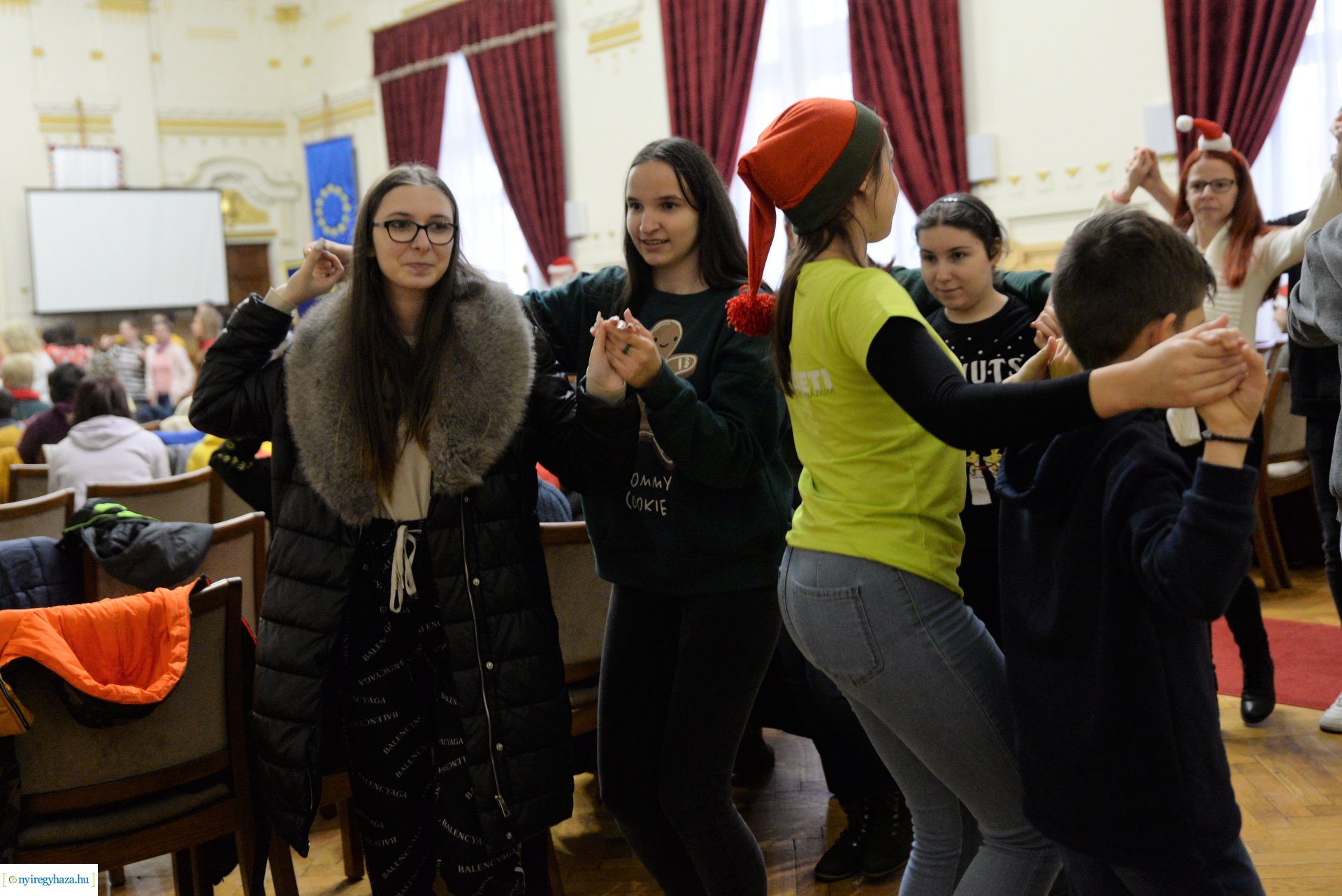 A Megyeházán járt a Rotary mikulás