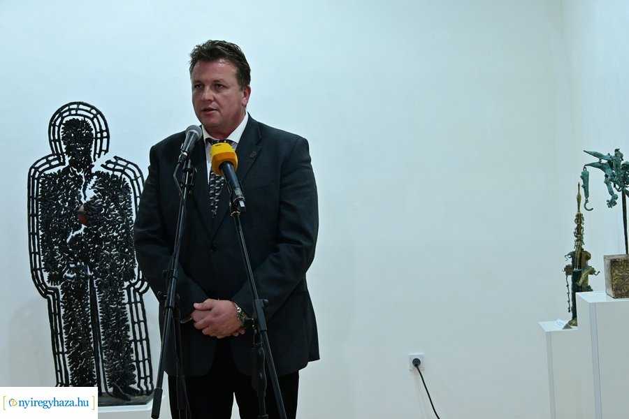 A napfény szerelmese - kiállítás