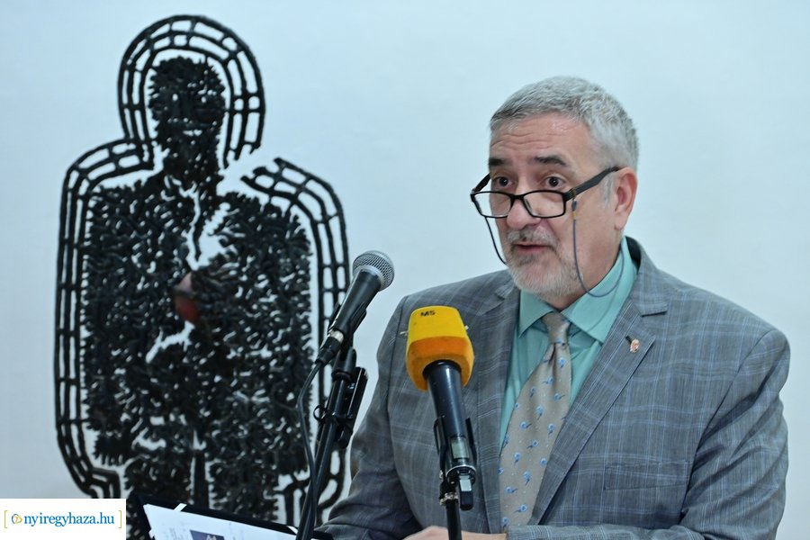 A napfény szerelmese - kiállítás