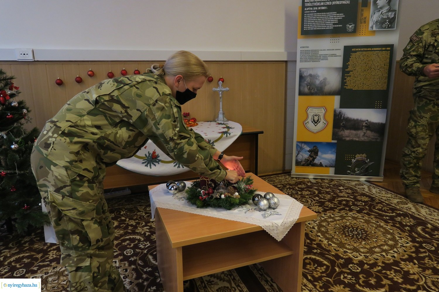 A negyedik gyertya is ég a Damjanich laktanyában