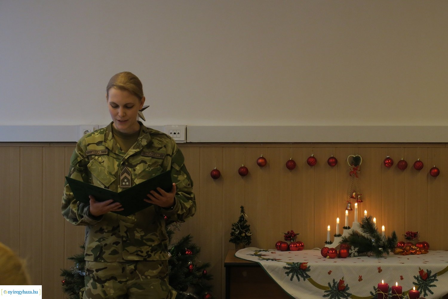 A negyedik gyertya is ég a Damjanich laktanyában