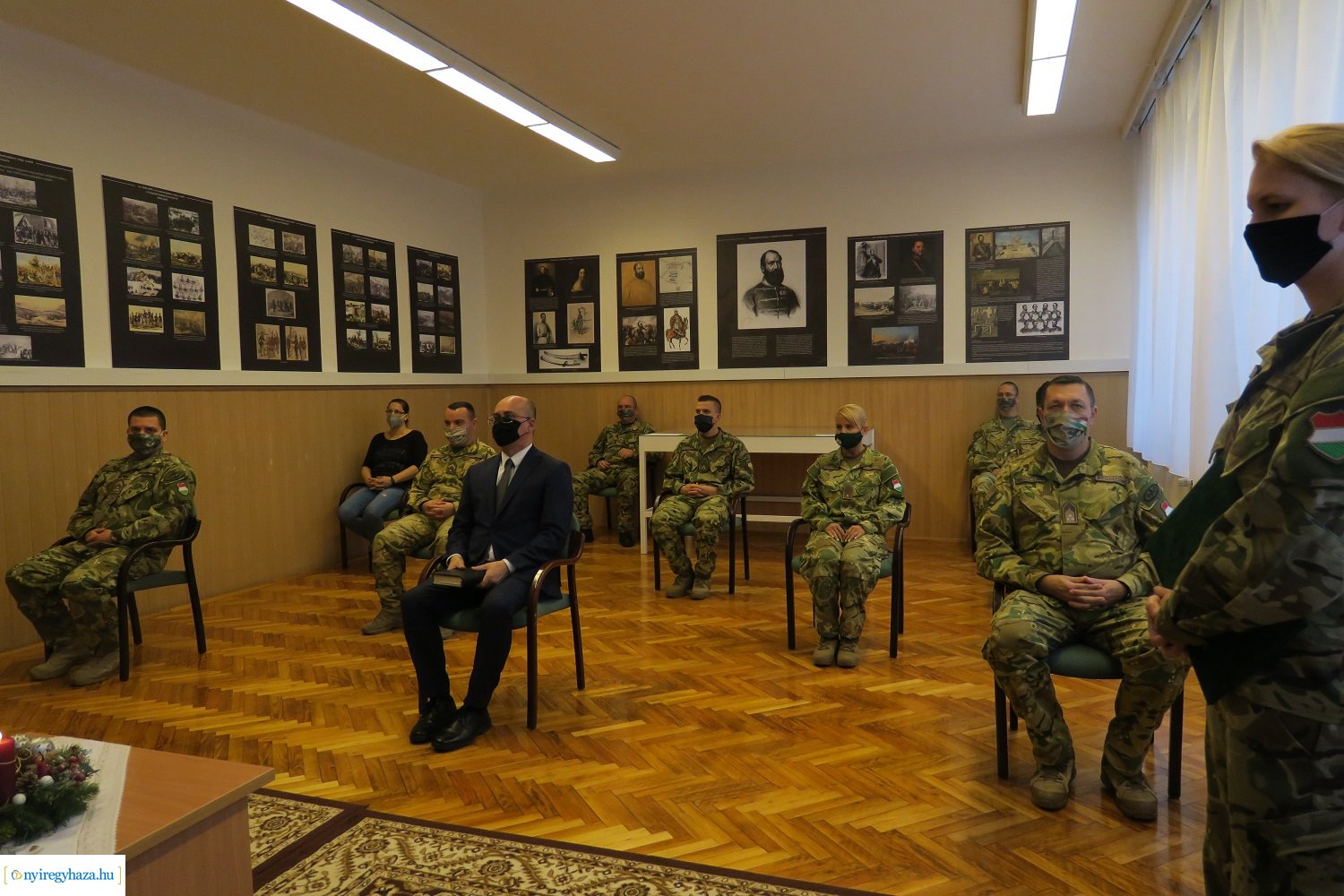 A negyedik gyertya is ég a Damjanich laktanyában