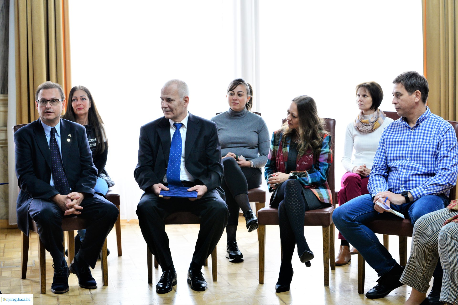 A Nyíregyházi Humanitárius Csoport elismerő okleveleinek átadása