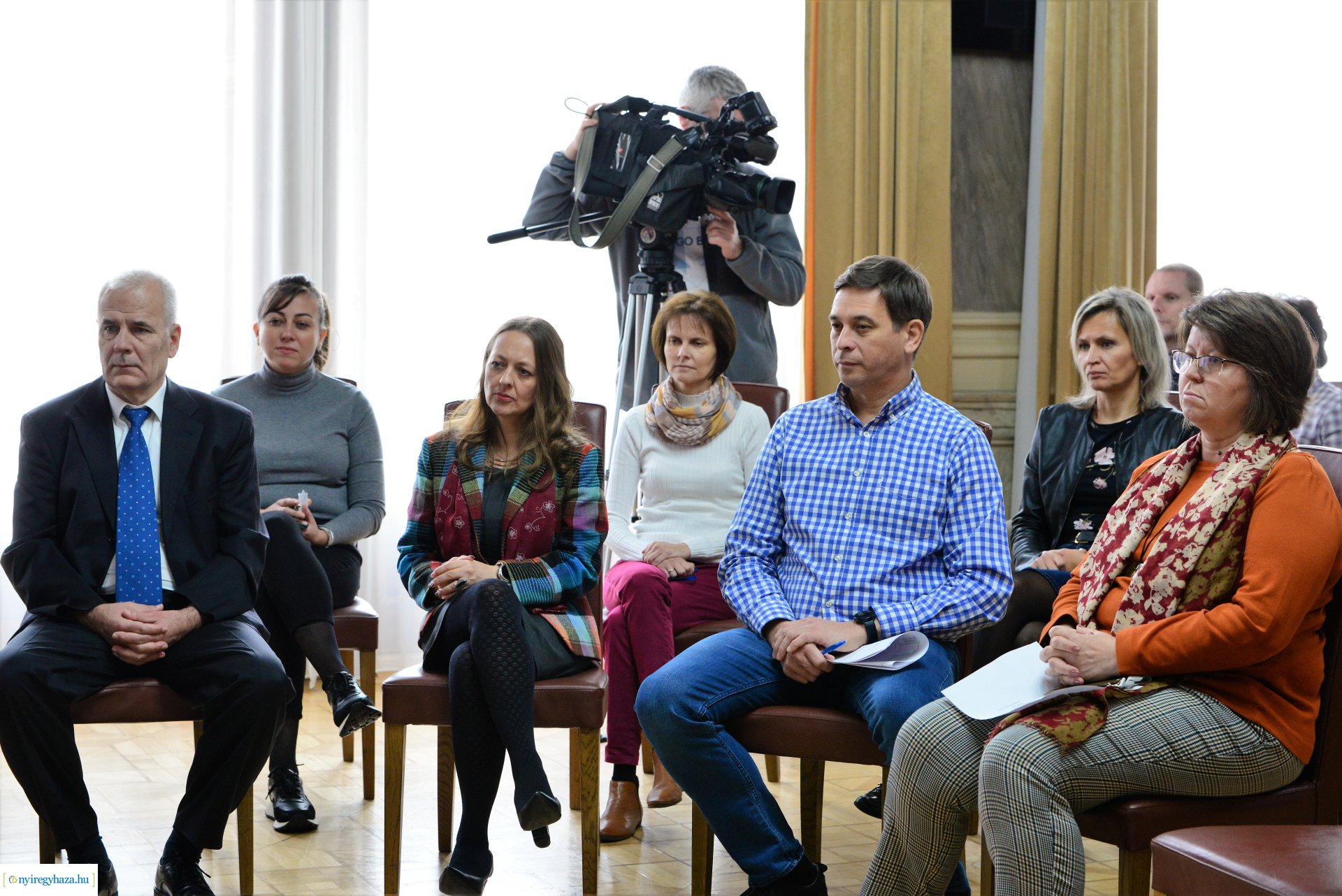 A Nyíregyházi Humanitárius Csoport elismerő okleveleinek átadása