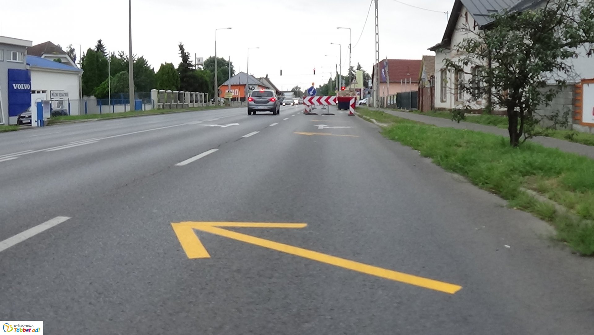 A Pazonyi út bevezető szakaszán lezárták a külső sáv egy részét