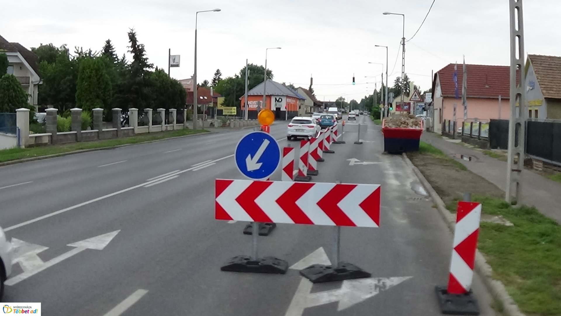 A Pazonyi út bevezető szakaszán lezárták a külső sáv egy részét