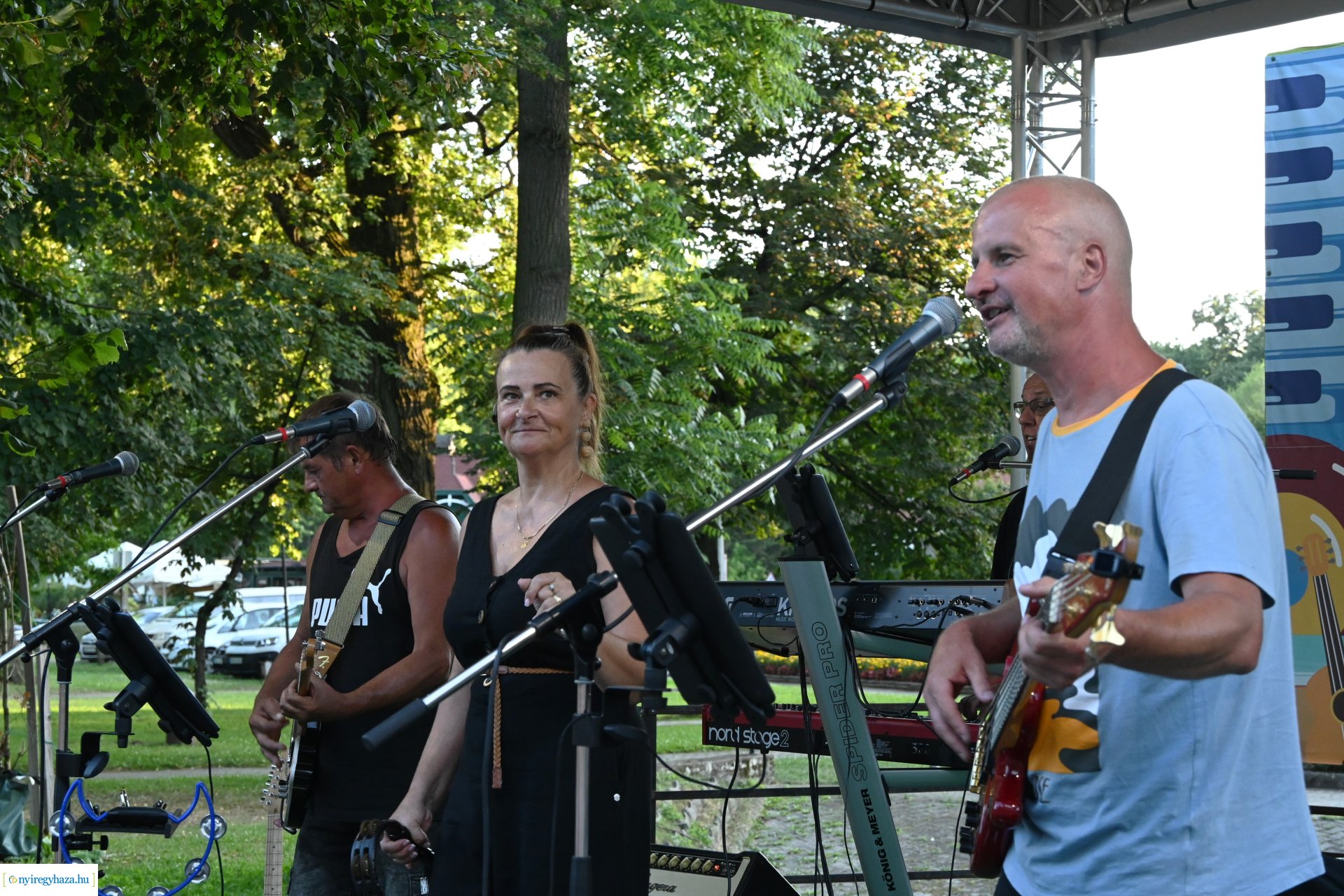 A Polip Band a Zene Sóstón programsorozat szinpadán