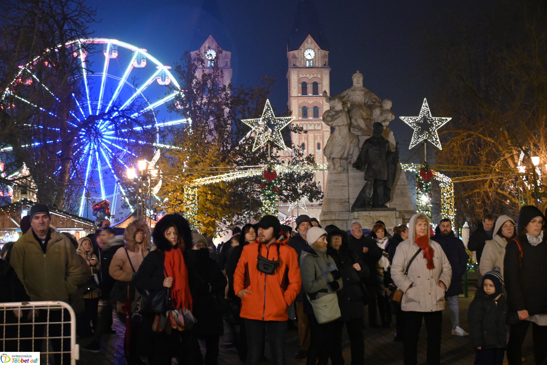 A Polip Band adventi  műsora - koncert a Kossuth téren