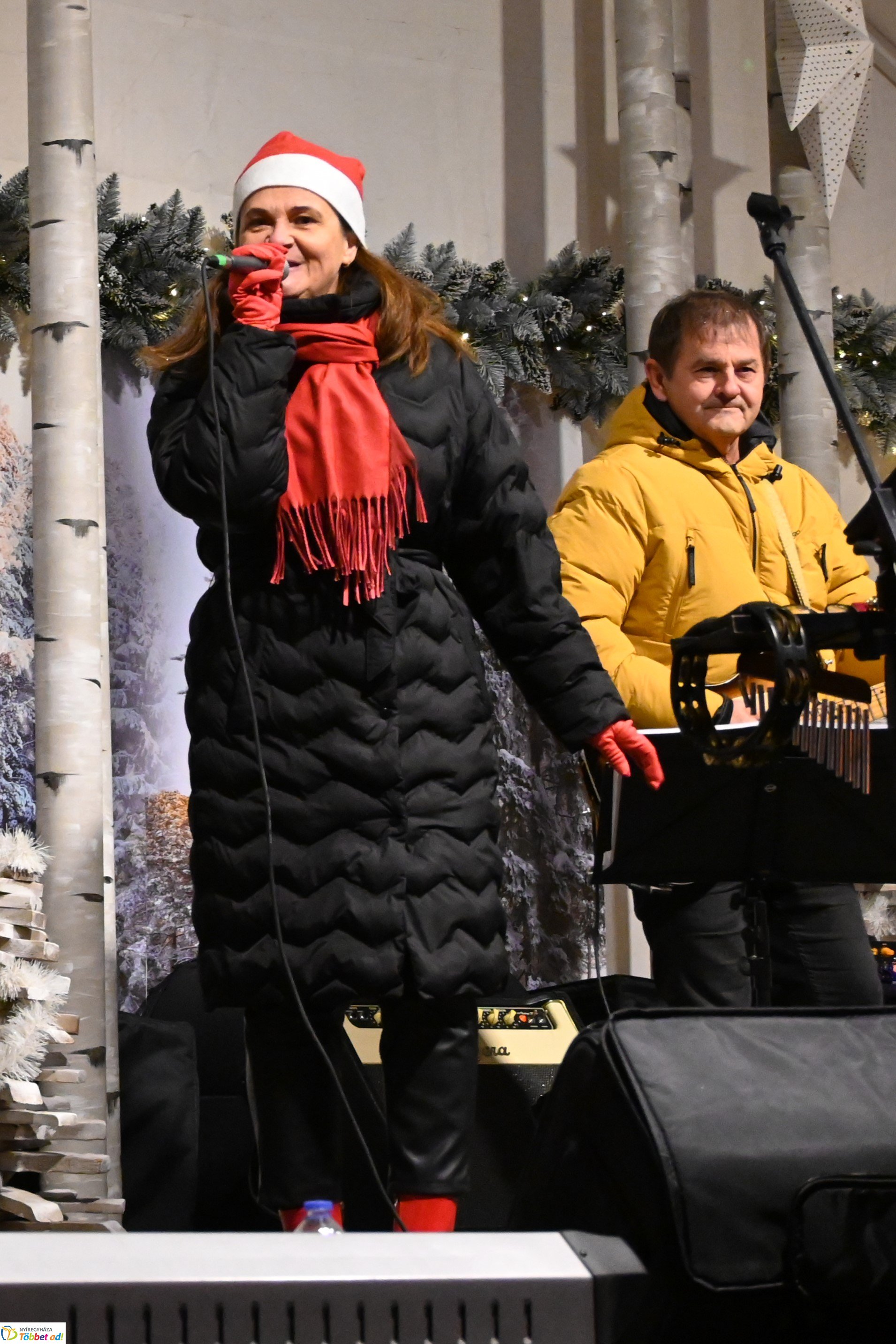 A Polip Band adventi  műsora - koncert a Kossuth téren