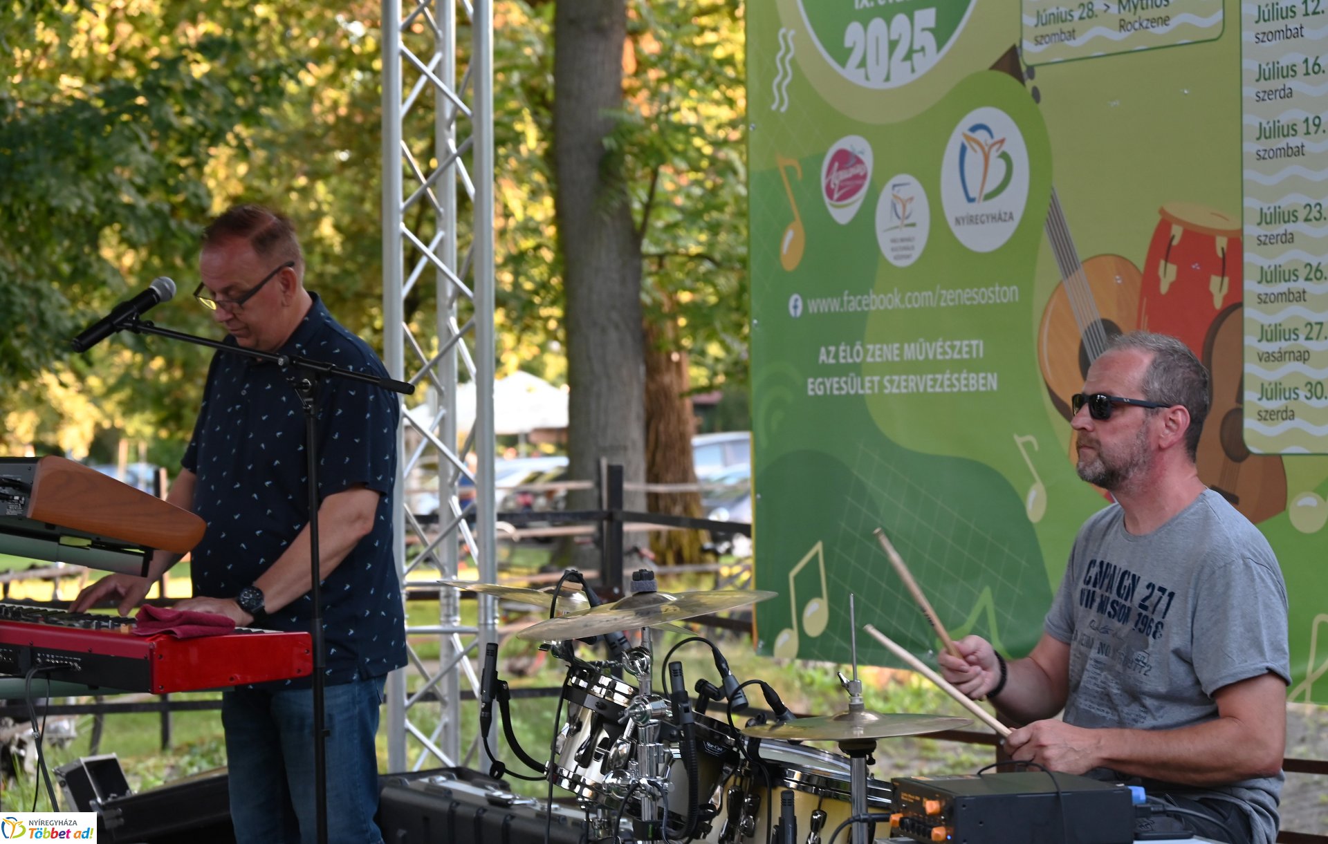 A Polip Band  koncertje a Zene Sóstón programsorozat színpadán