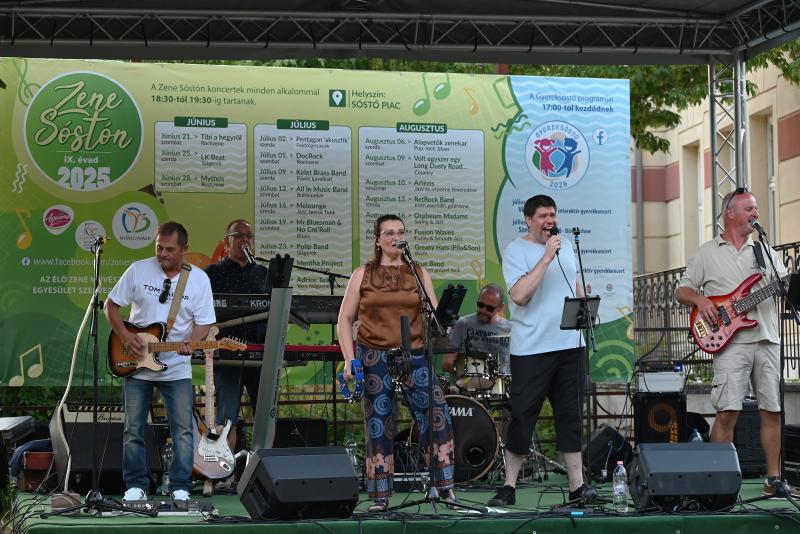 A Polip Band  koncertje a Zene Sóstón programsorozat színpadán