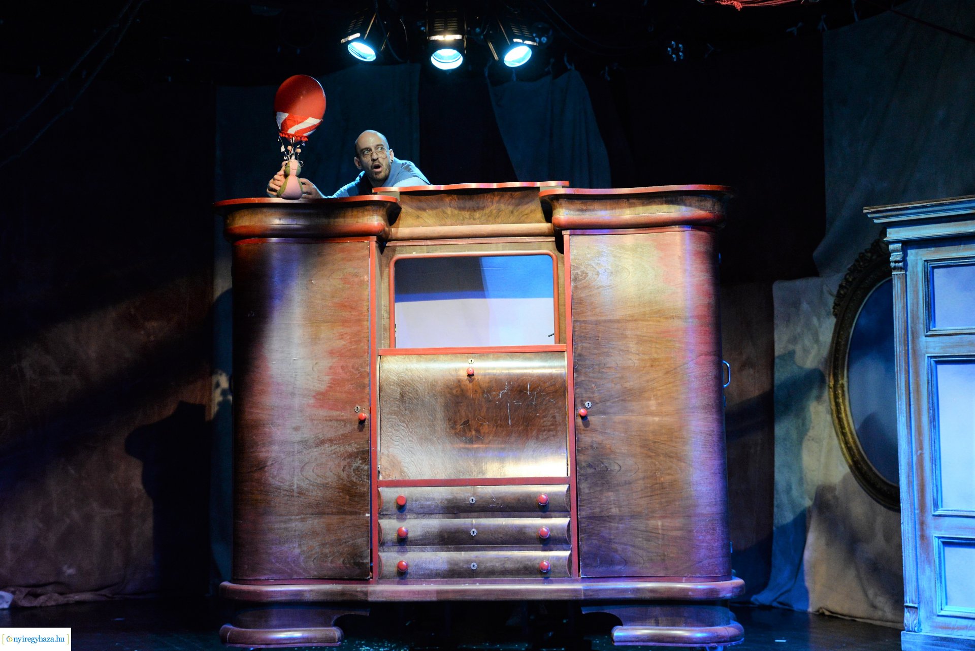 A púpos lovacska - beutató a MŰvész Stúdióban