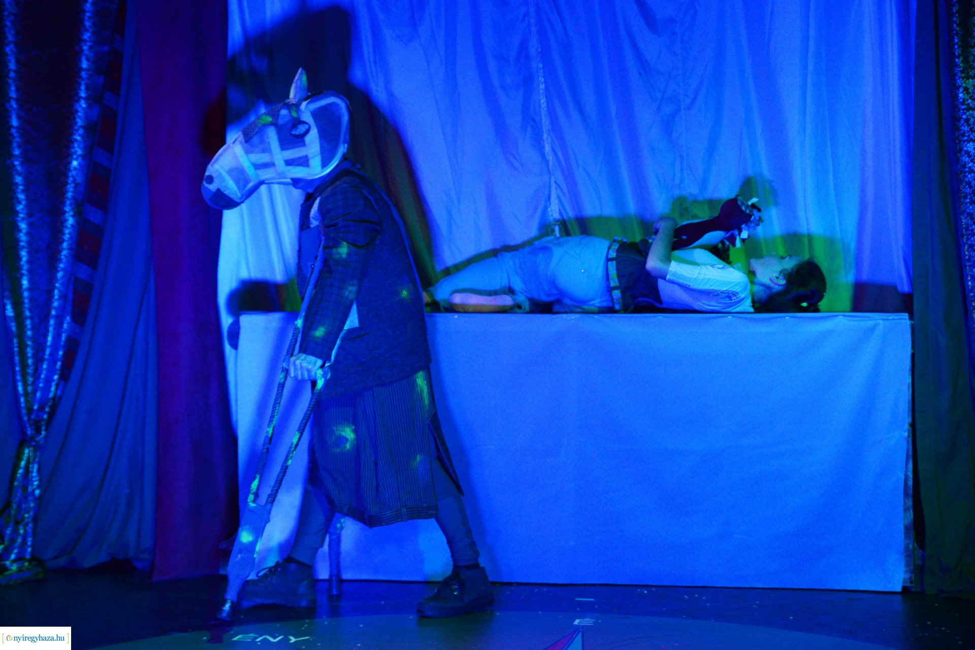 A púpos lovacska - beutató a MŰvész Stúdióban