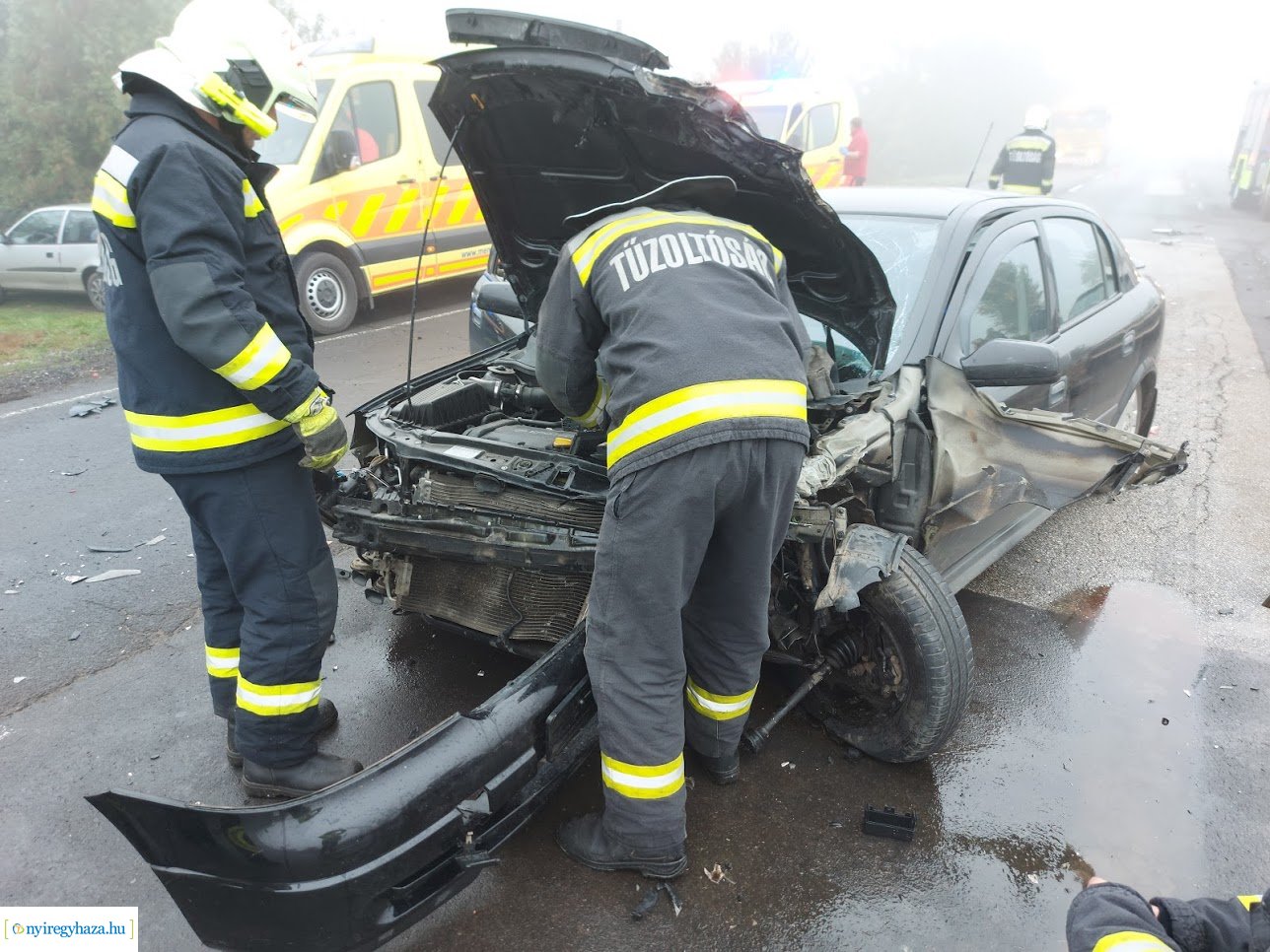 A reggeli ködös időben baleset történt Nyírtelek és Virányos között