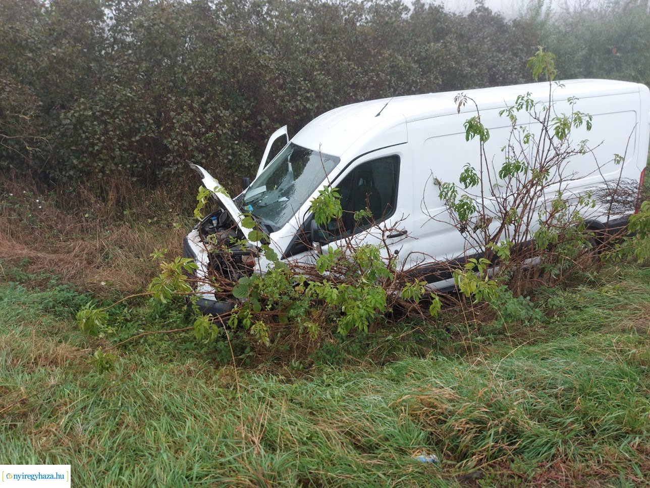 A reggeli ködös időben baleset történt Nyírtelek és Virányos között