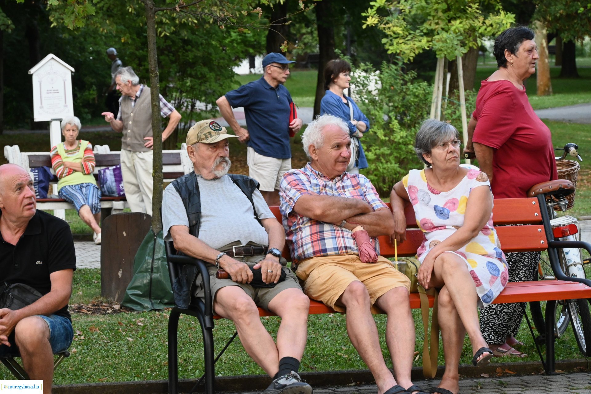 A Ret-Rock Band koncertje a Zene Sóstón programsorozat színpadán