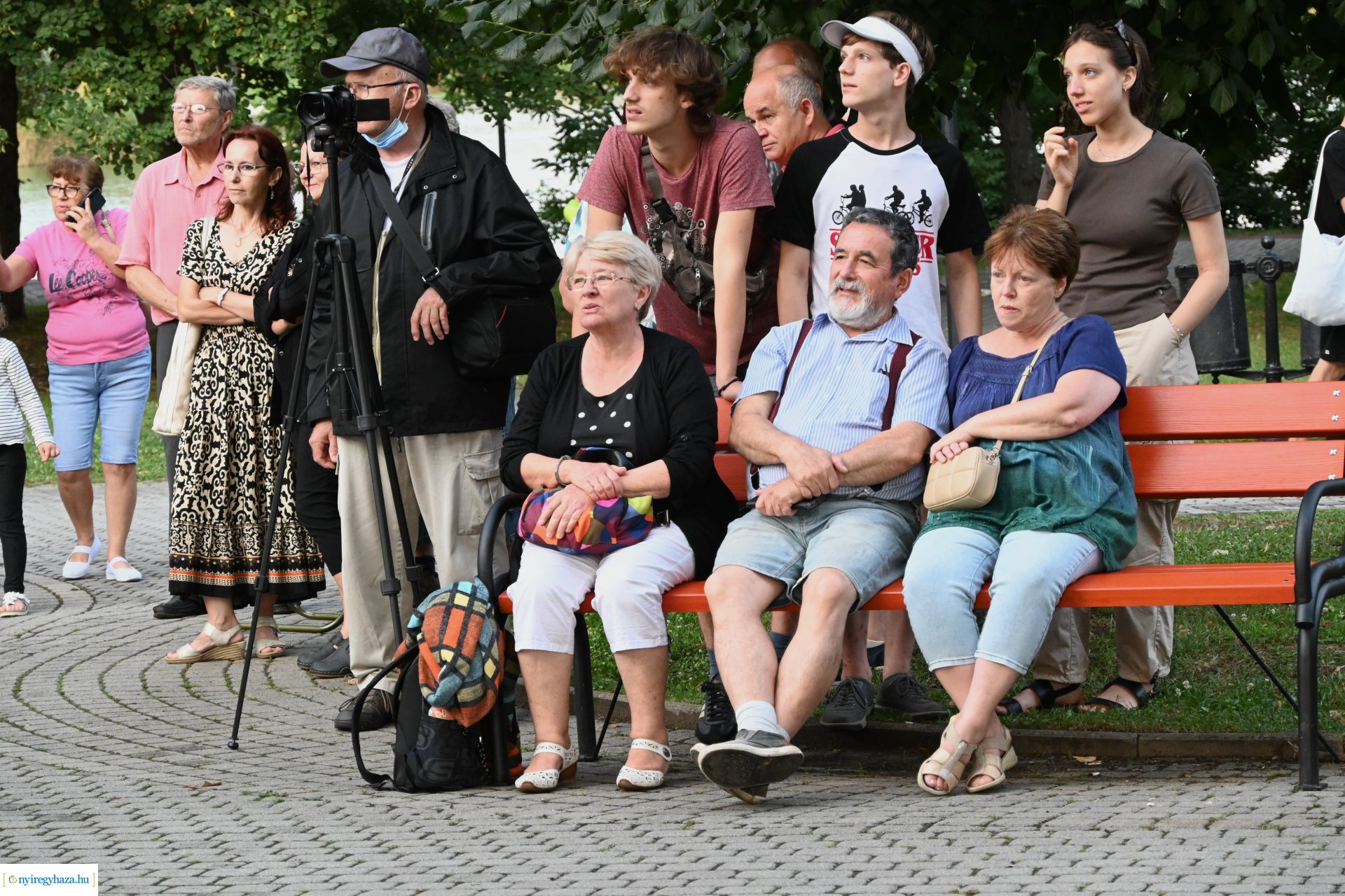 A Ret-Rock Band koncertje a Zene Sóstón programsorozat színpadán