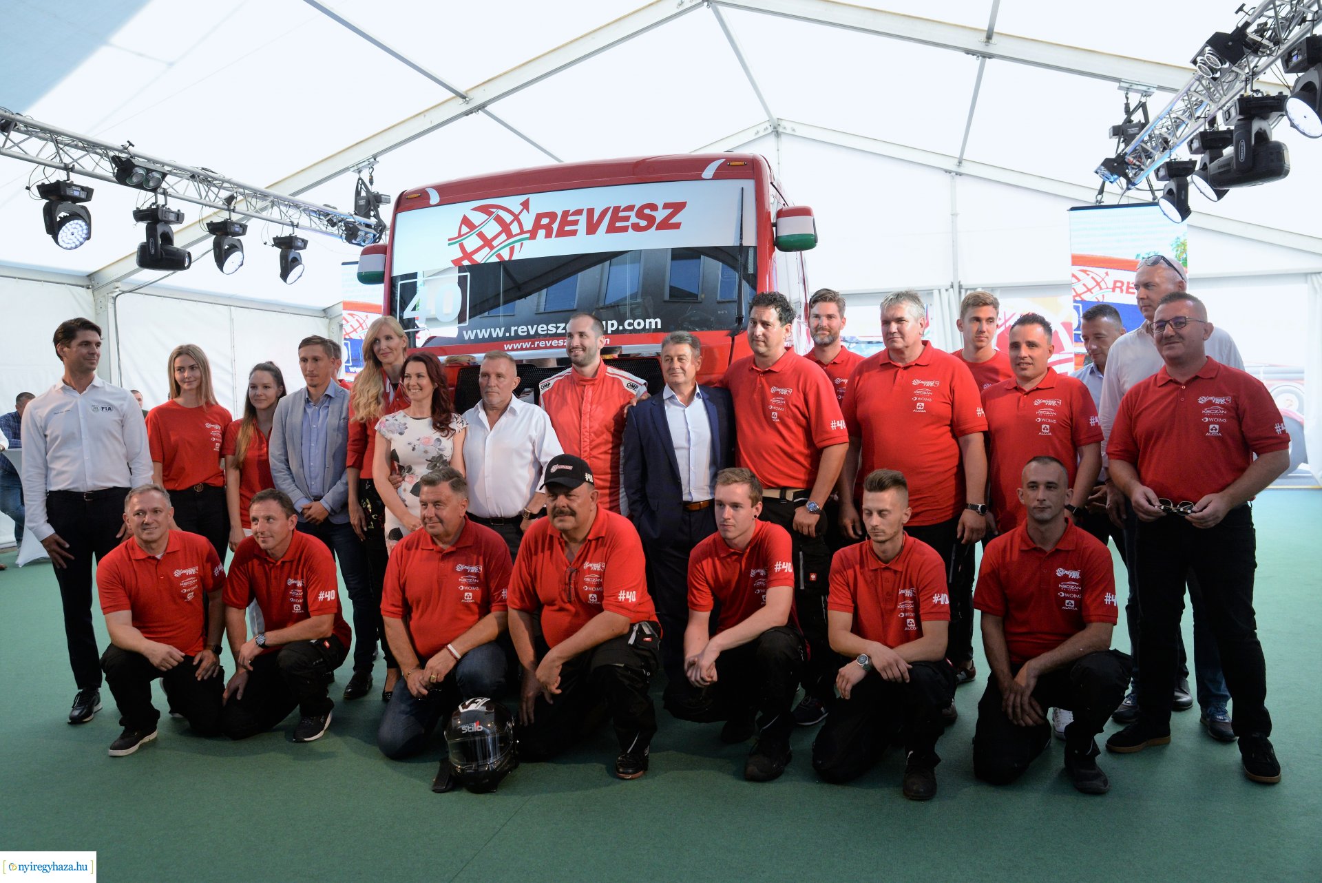 A Révész Truck Racing Team hivatalos versenykamion bemutatója